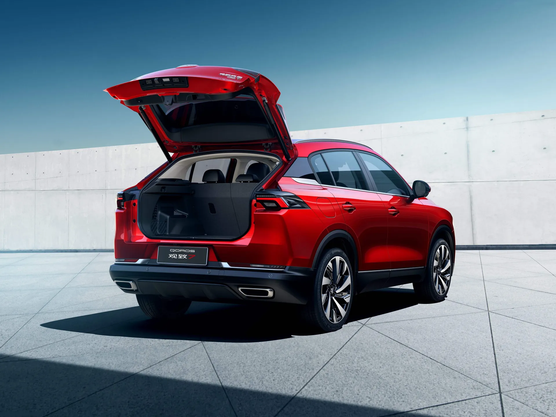 Qoros 7 (2021) – zadní tříčtvrteční pohled