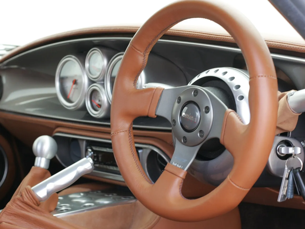 Marcos TSO GT2 (2005) – interiér