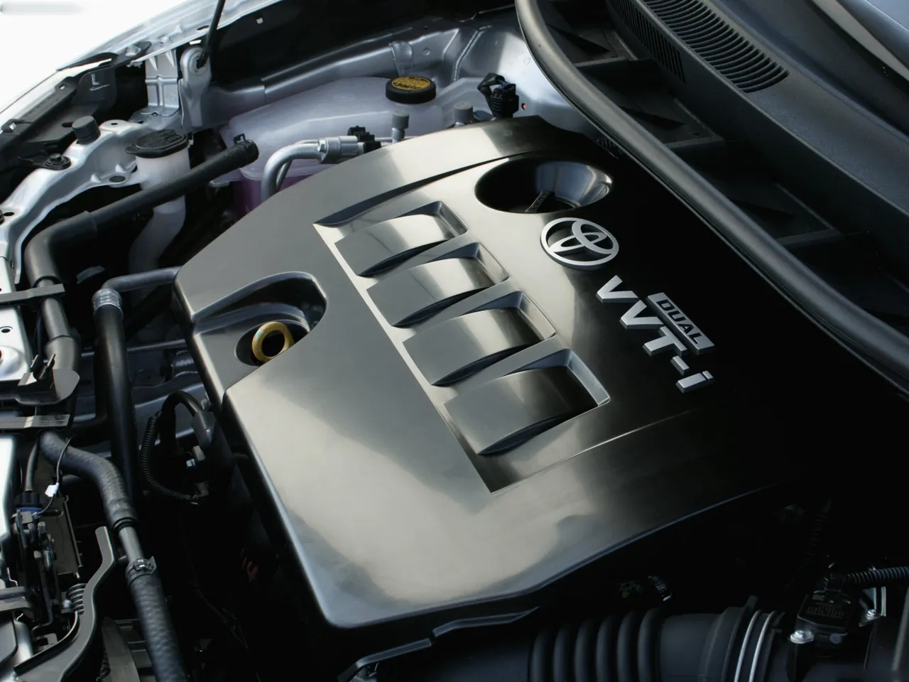 Toyota Auris (2007) - Engine Bay