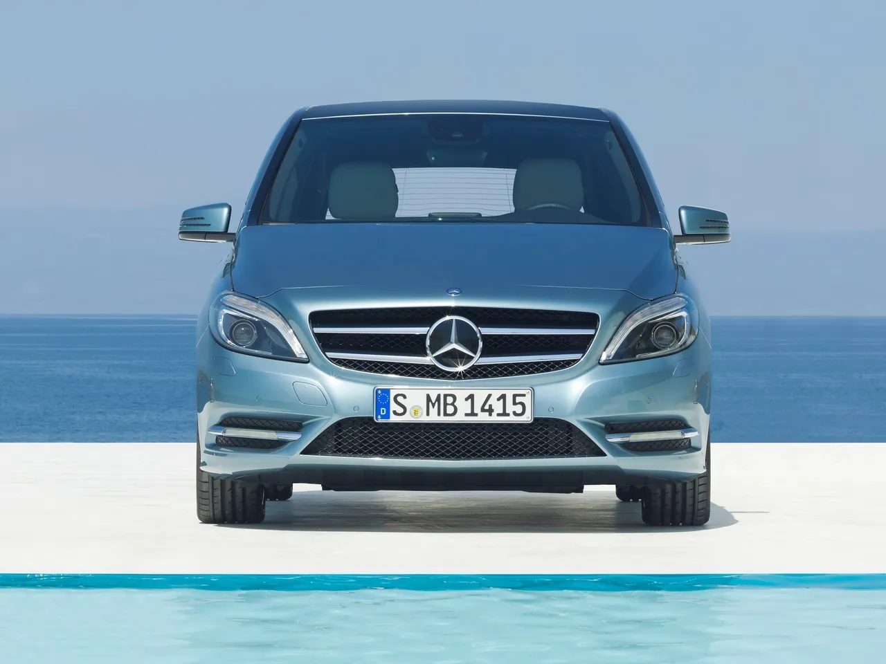 Mercedes-Benz B-Class (2012) - Front