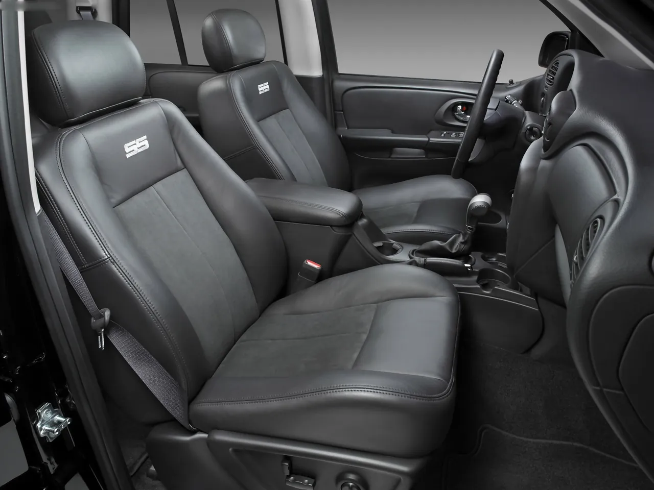 Chevrolet TrailBlazer SS (2006) – interiér