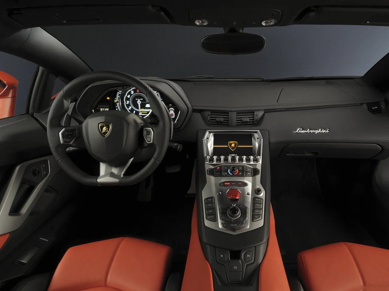 Lamborghini Aventador LP700-4 (2012) – interiér