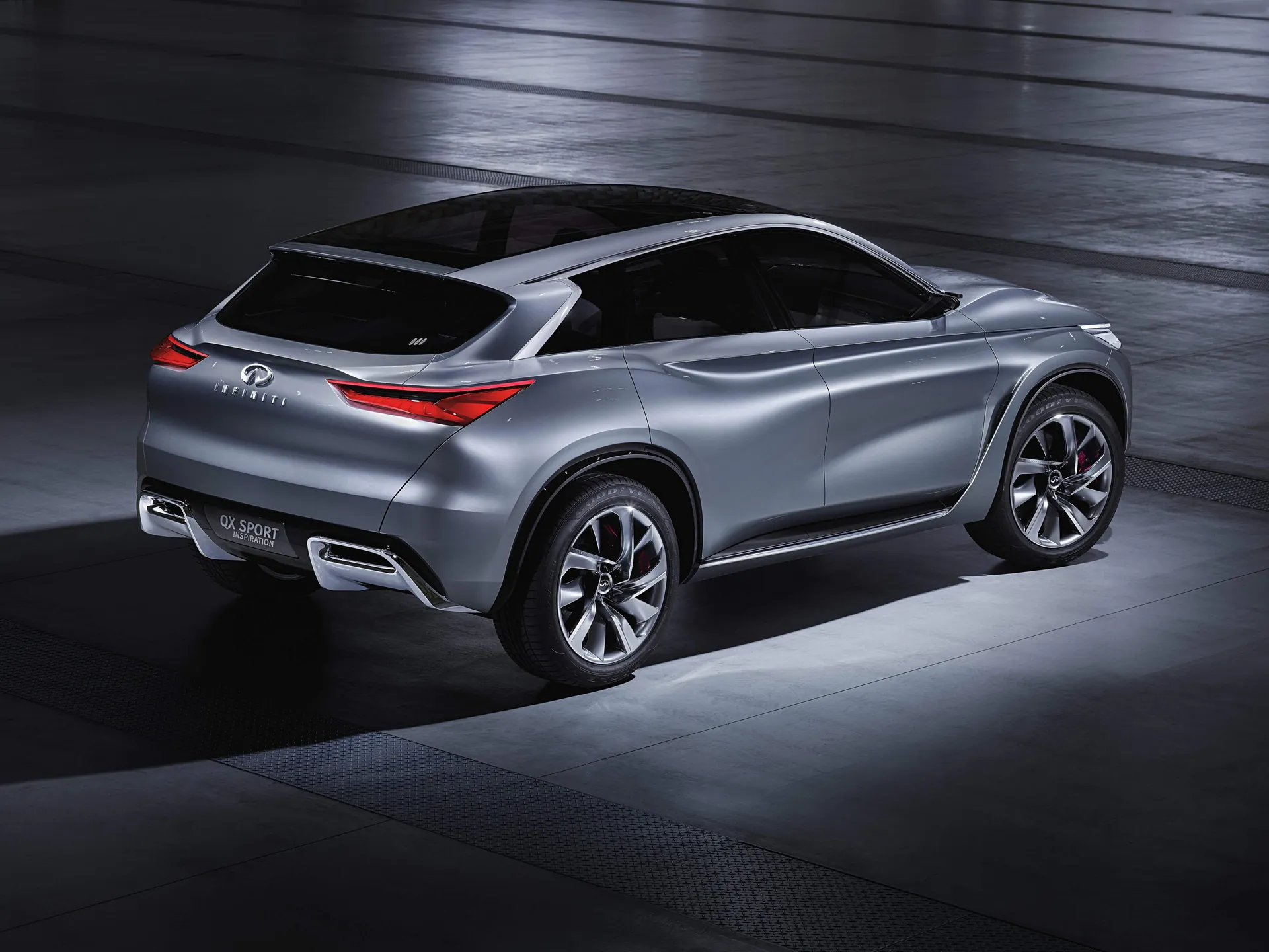 Infiniti QX Sport Inspiration Concept (2016) – zadní tříčtvrteční pohled