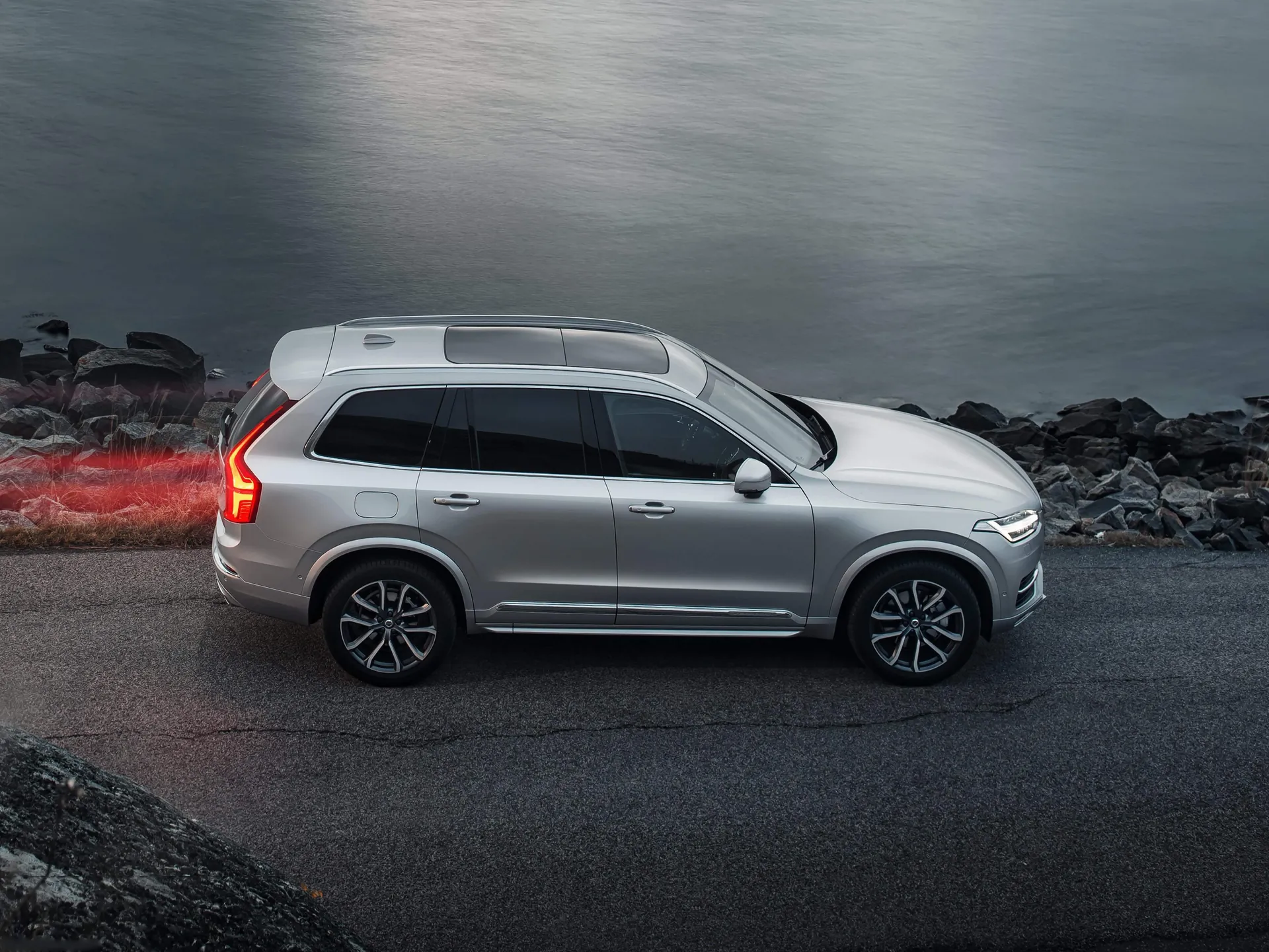 Volvo XC90 Polestar (2016) – boční profil