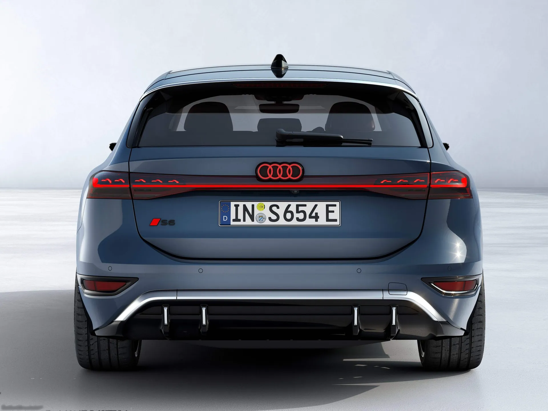 Audi S6 Avant e-tron (2025) – zezadu