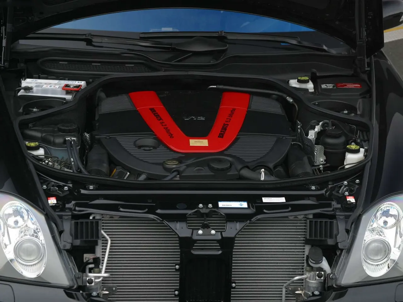 Brabus Maybach (2002) – motorový prostor
