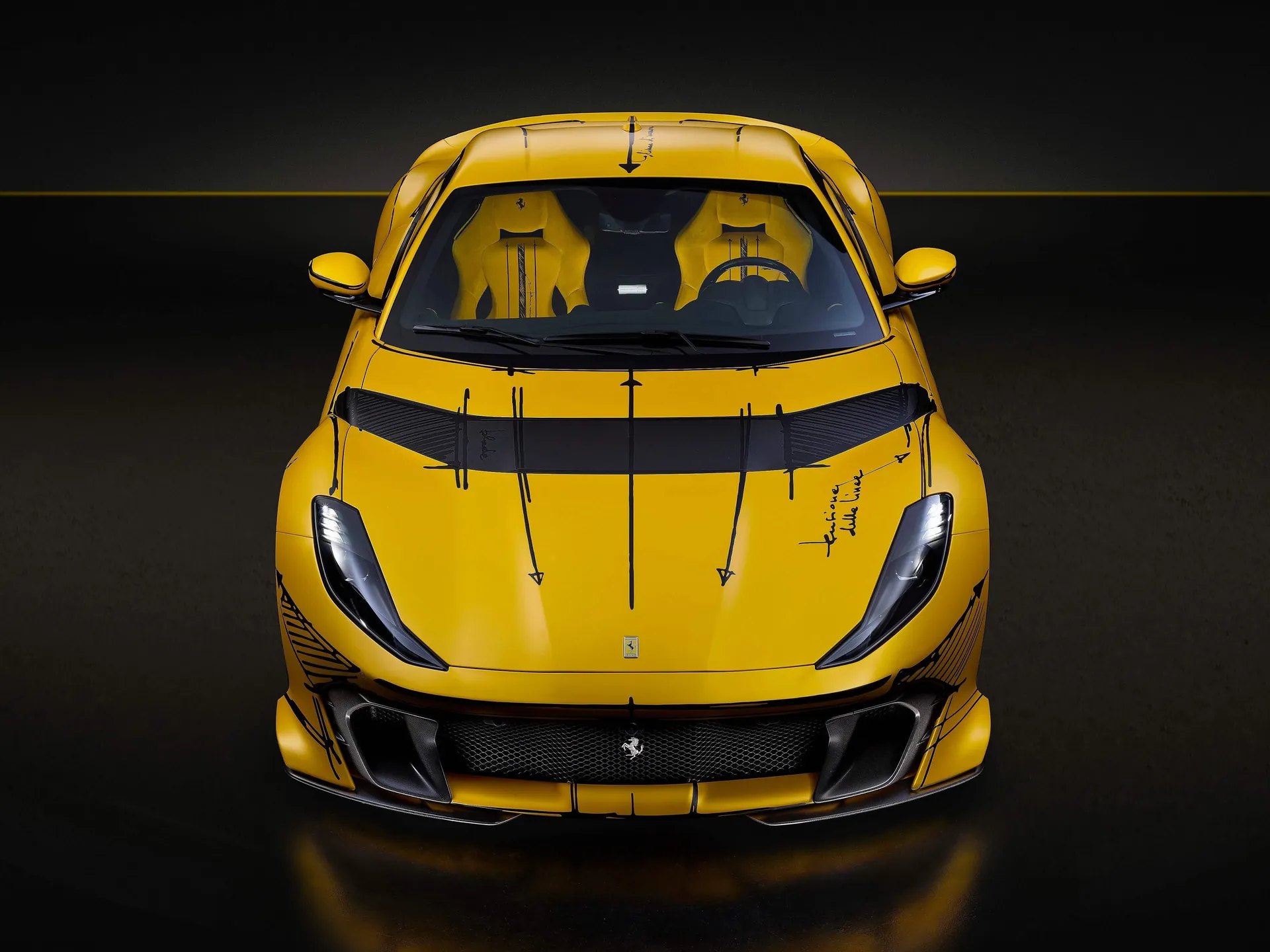 Ferrari 812 Competizione Tailor Made (2023) – zepředu