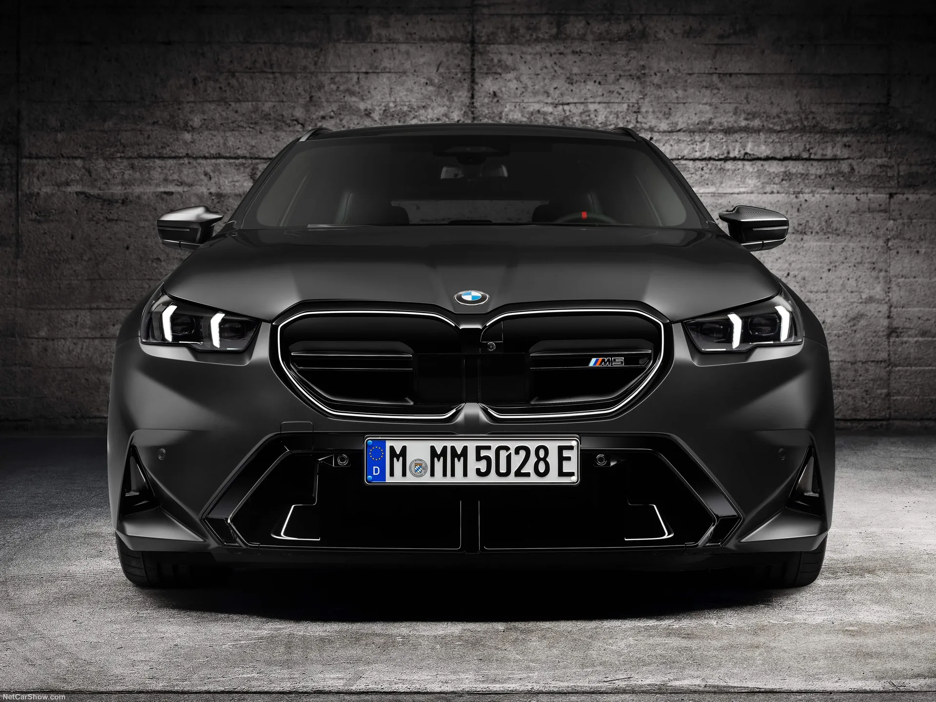 BMW M5 Touring (2025) – zepředu