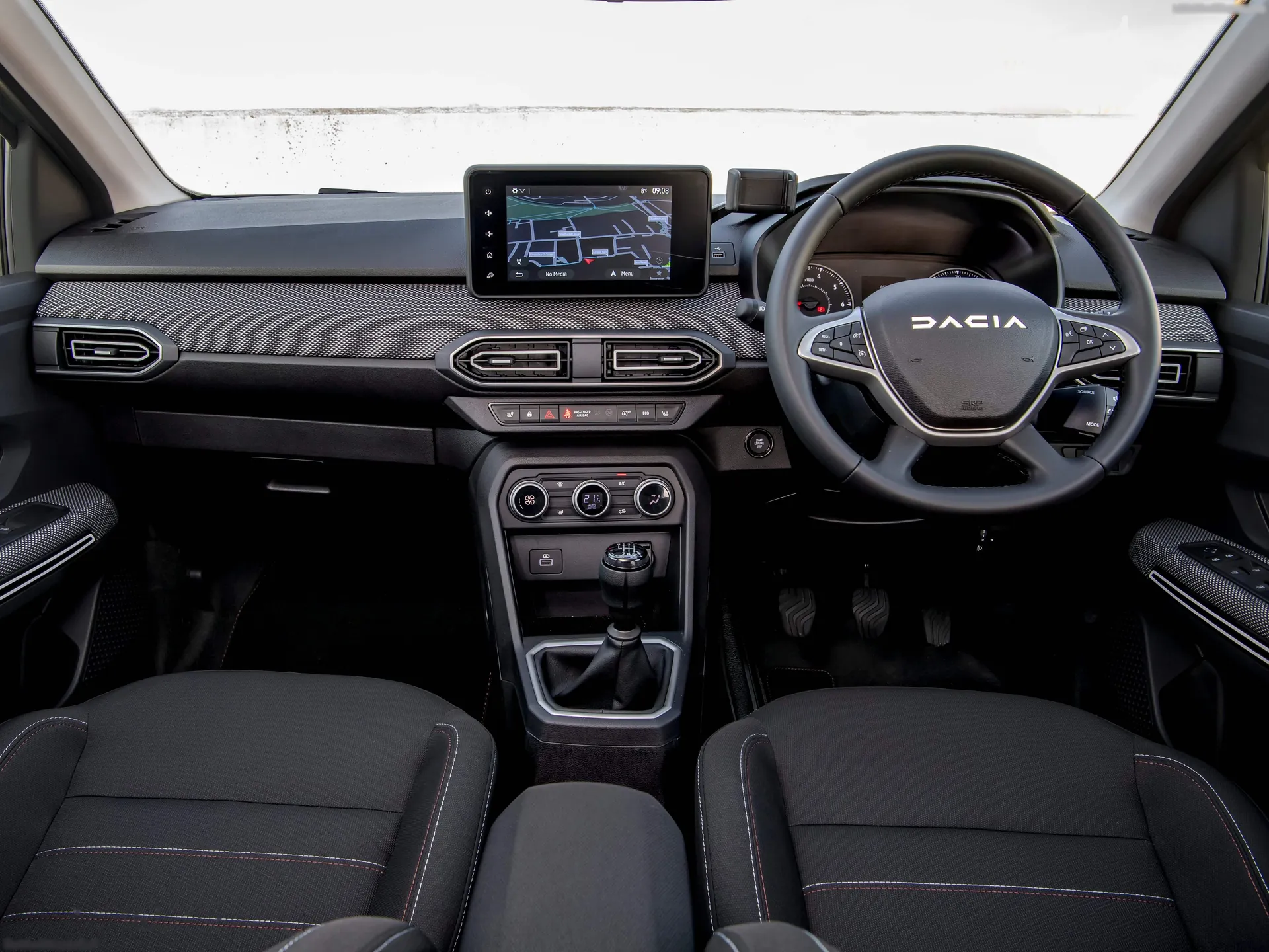 Dacia Jogger [UK] (2023) – interiér