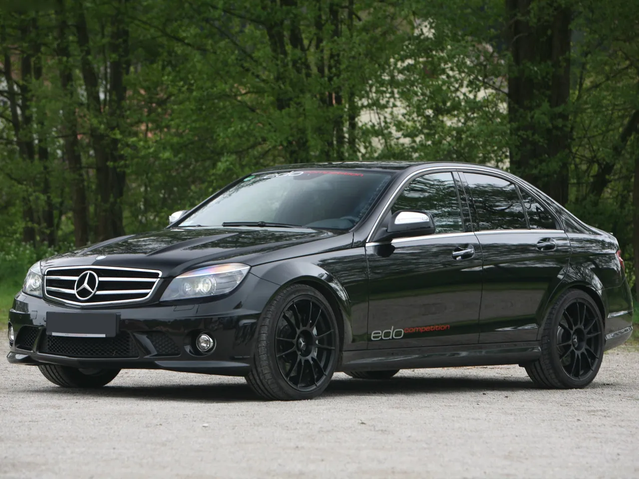 Edo Mercedes-Benz C63 AMG (2009)
