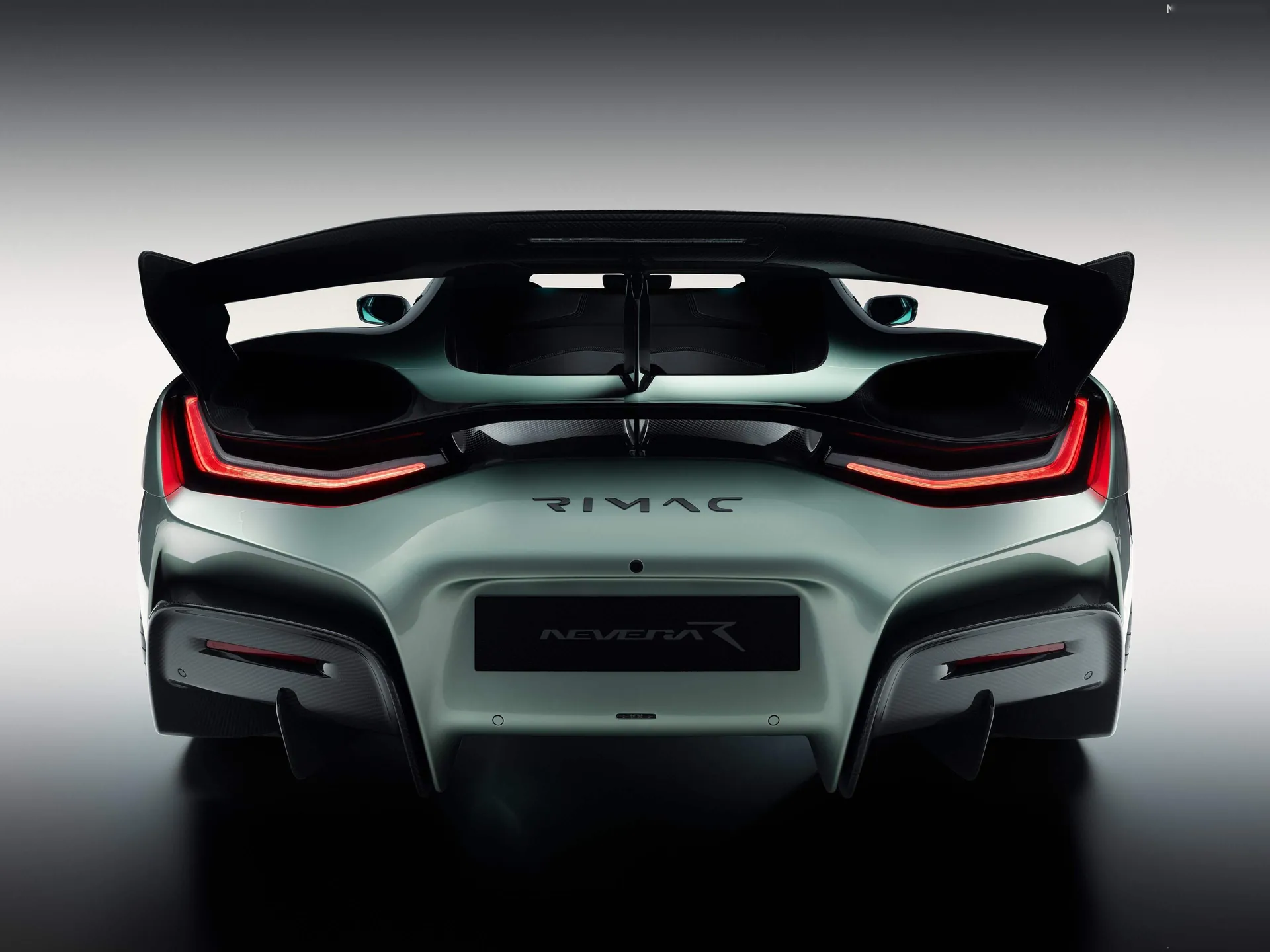 Rimac Nevera R (2025) – zezadu