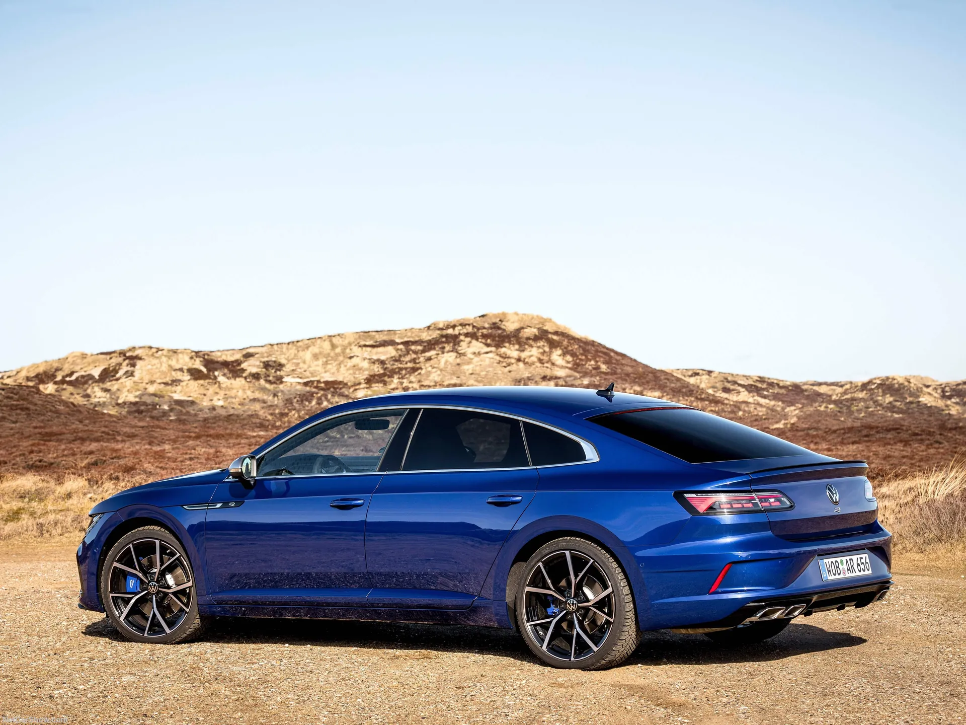Volkswagen Arteon R (2021) - Rear Three-Quarter