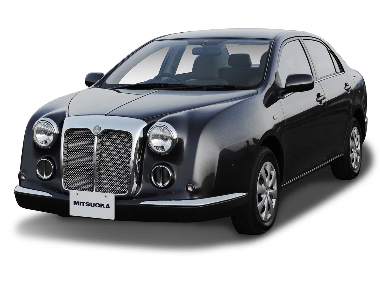 Mitsuoka Galue 204 (2008)