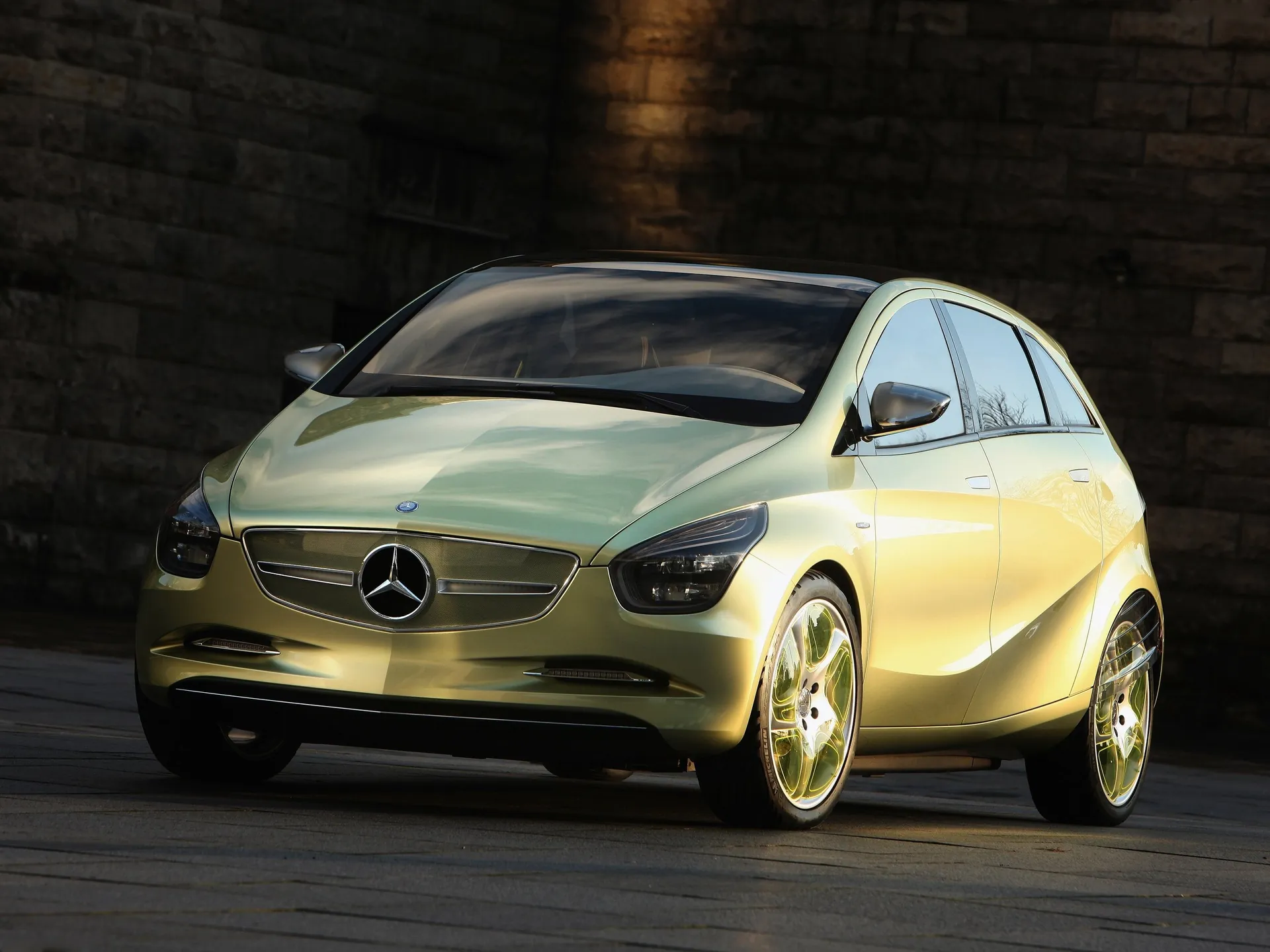 Mercedes-Benz BlueZero Concept (2009)