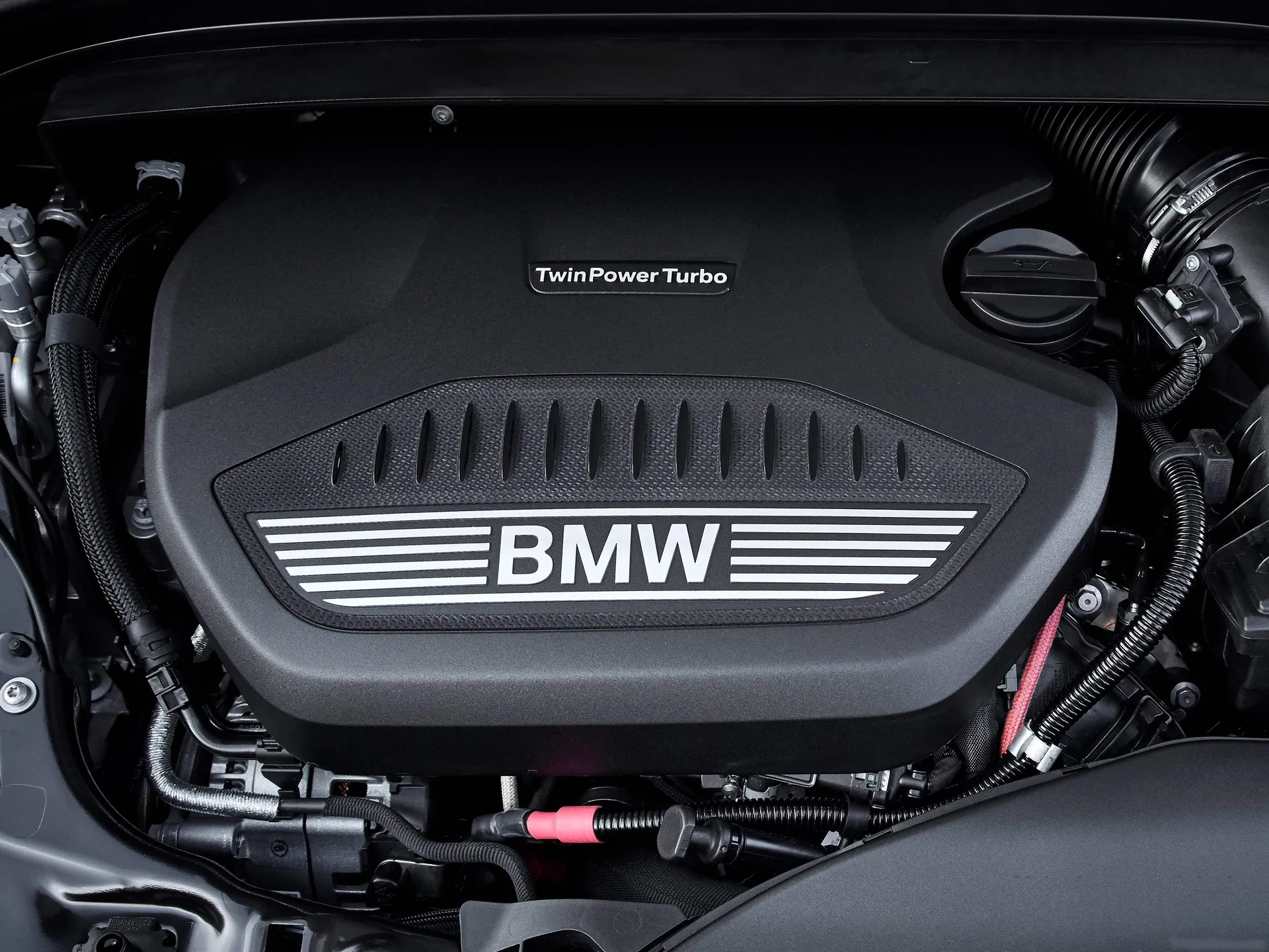 BMW 2-Series Gran Tourer (2019) – motorový prostor