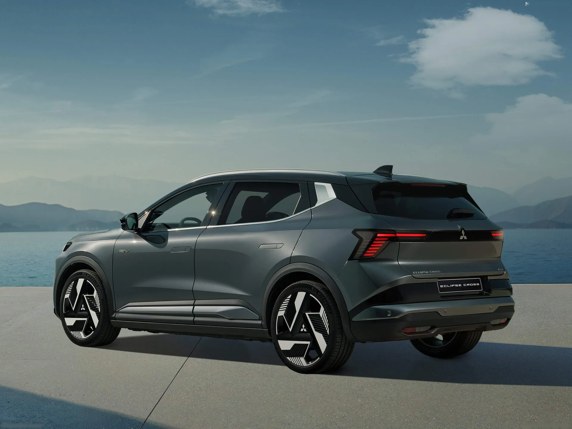Mitsubishi Eclipse Cross [EU] (2026) – zadní tříčtvrteční pohled