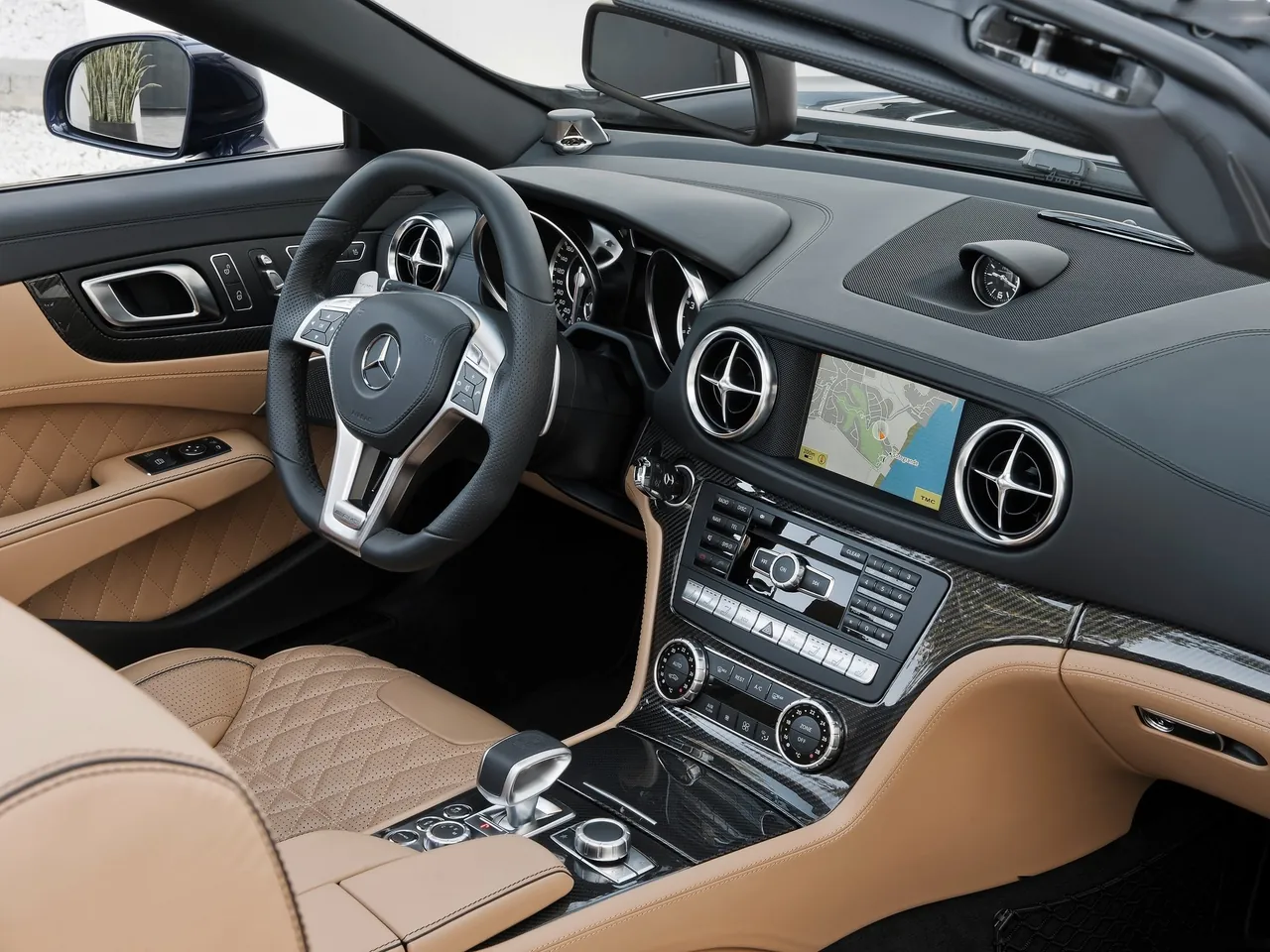 Mercedes-Benz SL65 AMG (2013) – interiér