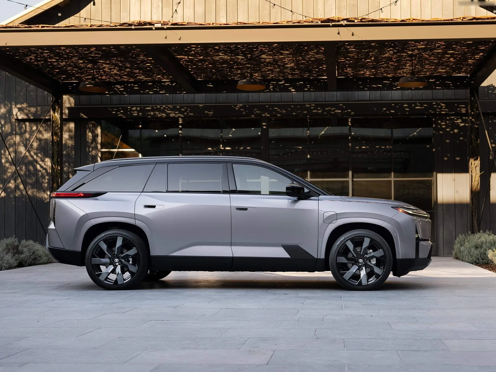 Toyota Highlander (2027) – boční profil