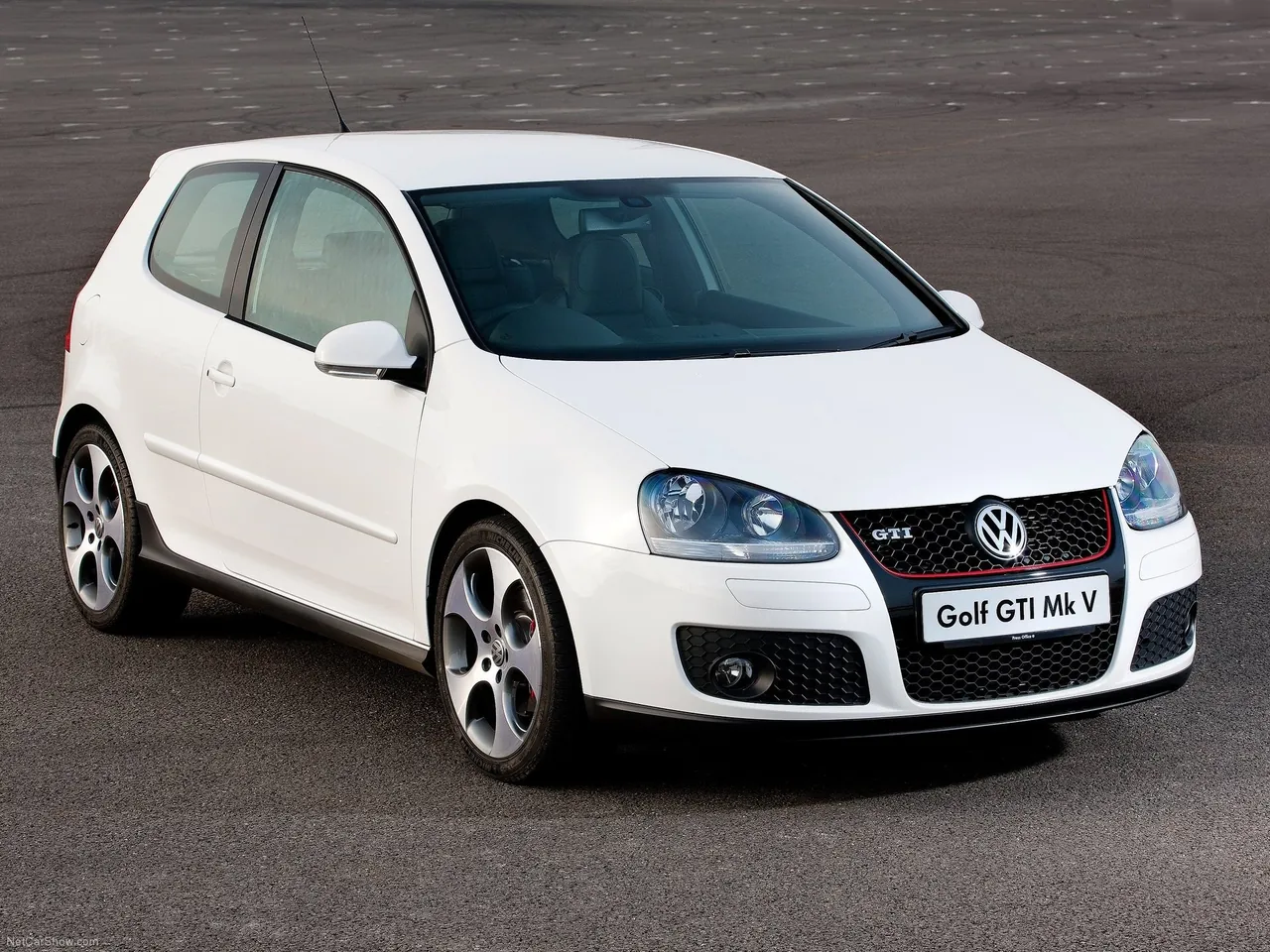 Volkswagen Golf GTI (2004)