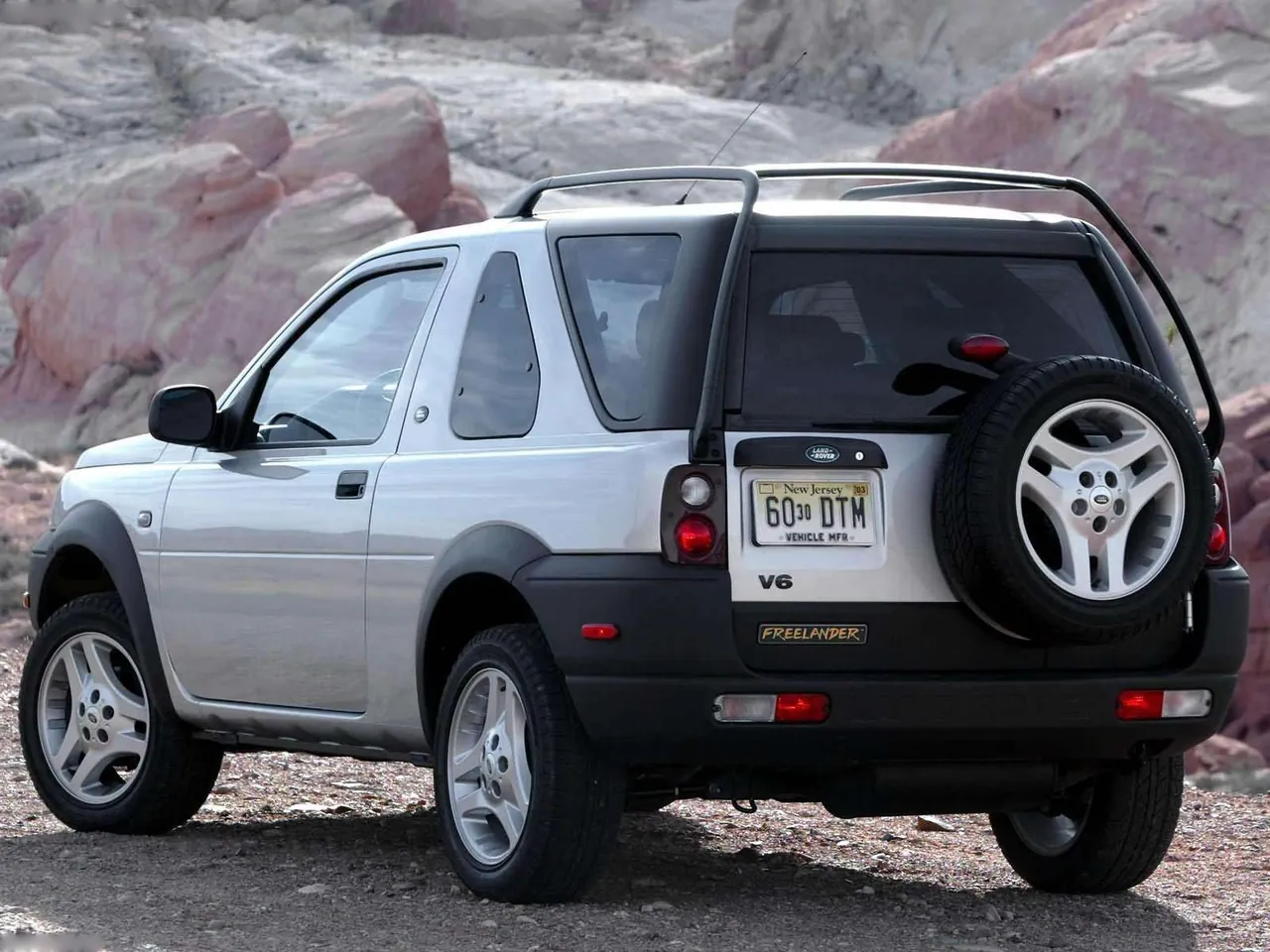 Land Rover Freelander SE3 (2003) - Rear Three-Quarter