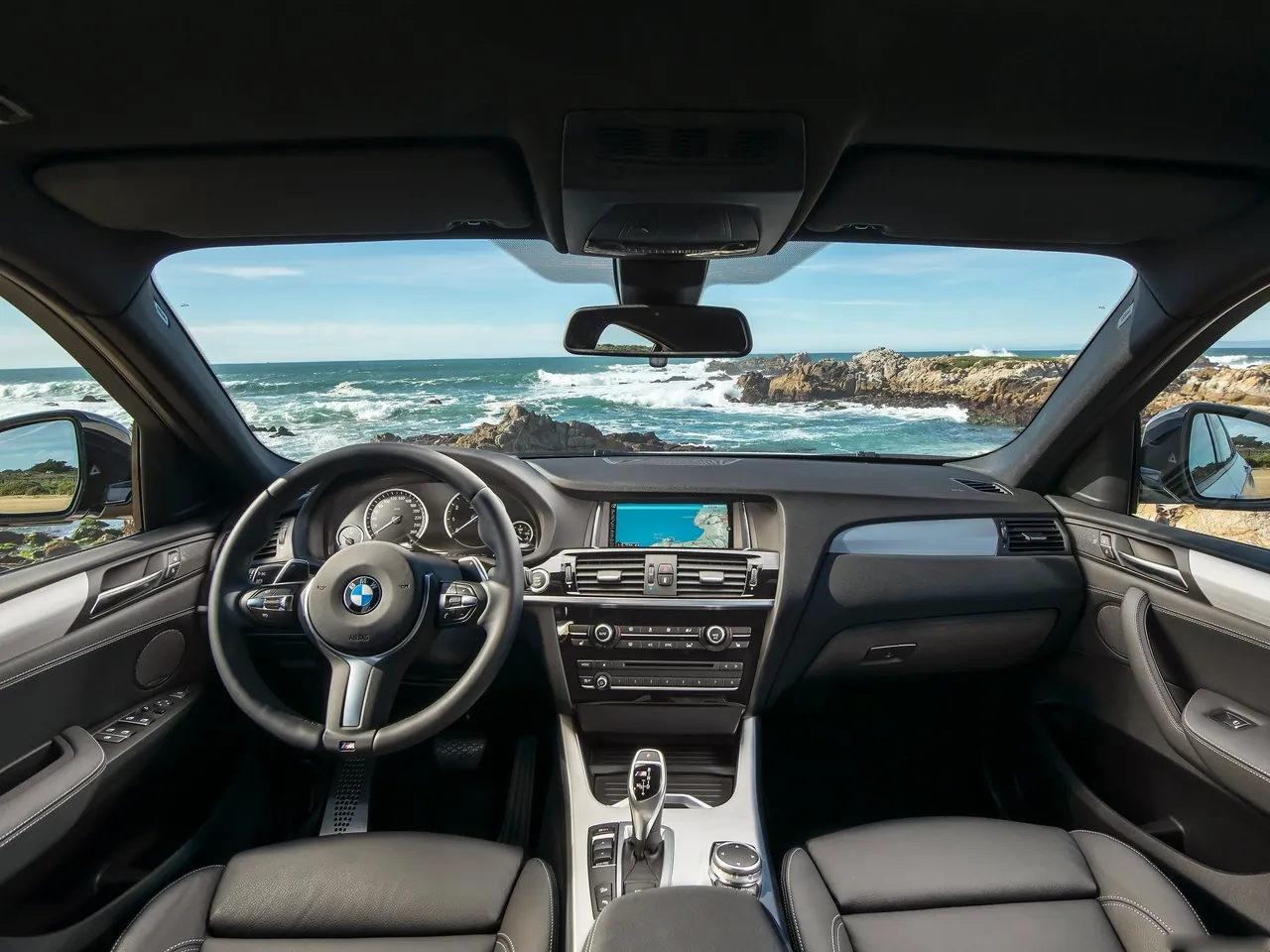 BMW X4 M40i (2016) – interiér