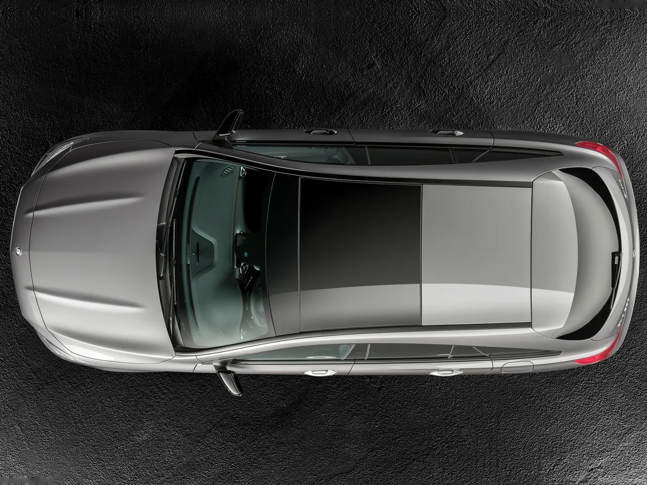 Mercedes-Benz CLA Shooting Brake (2016) - Top view