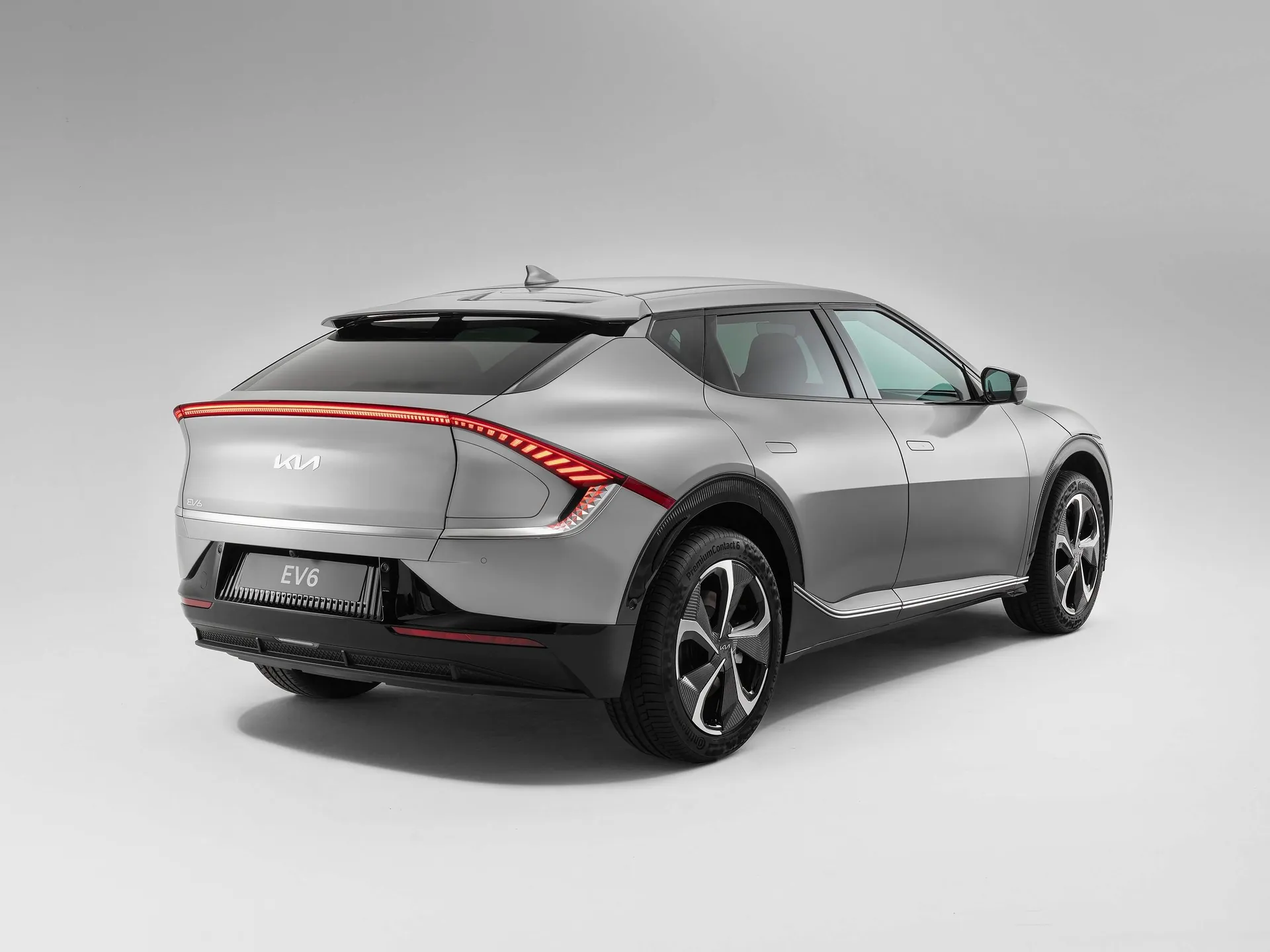 Kia EV6 (2022) – zadní tříčtvrteční pohled