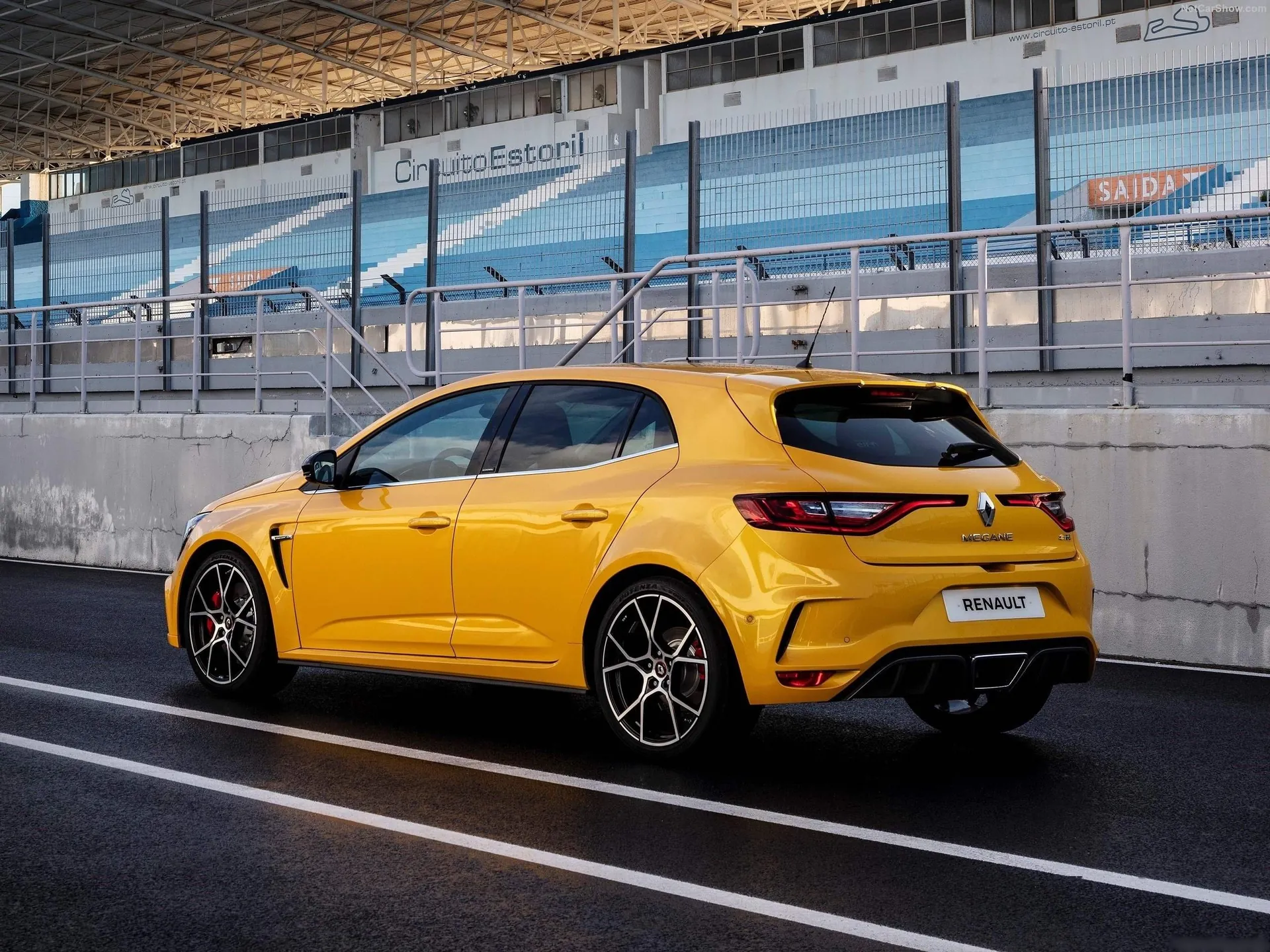 Renault Megane RS Trophy (2019) – zadní tříčtvrteční pohled