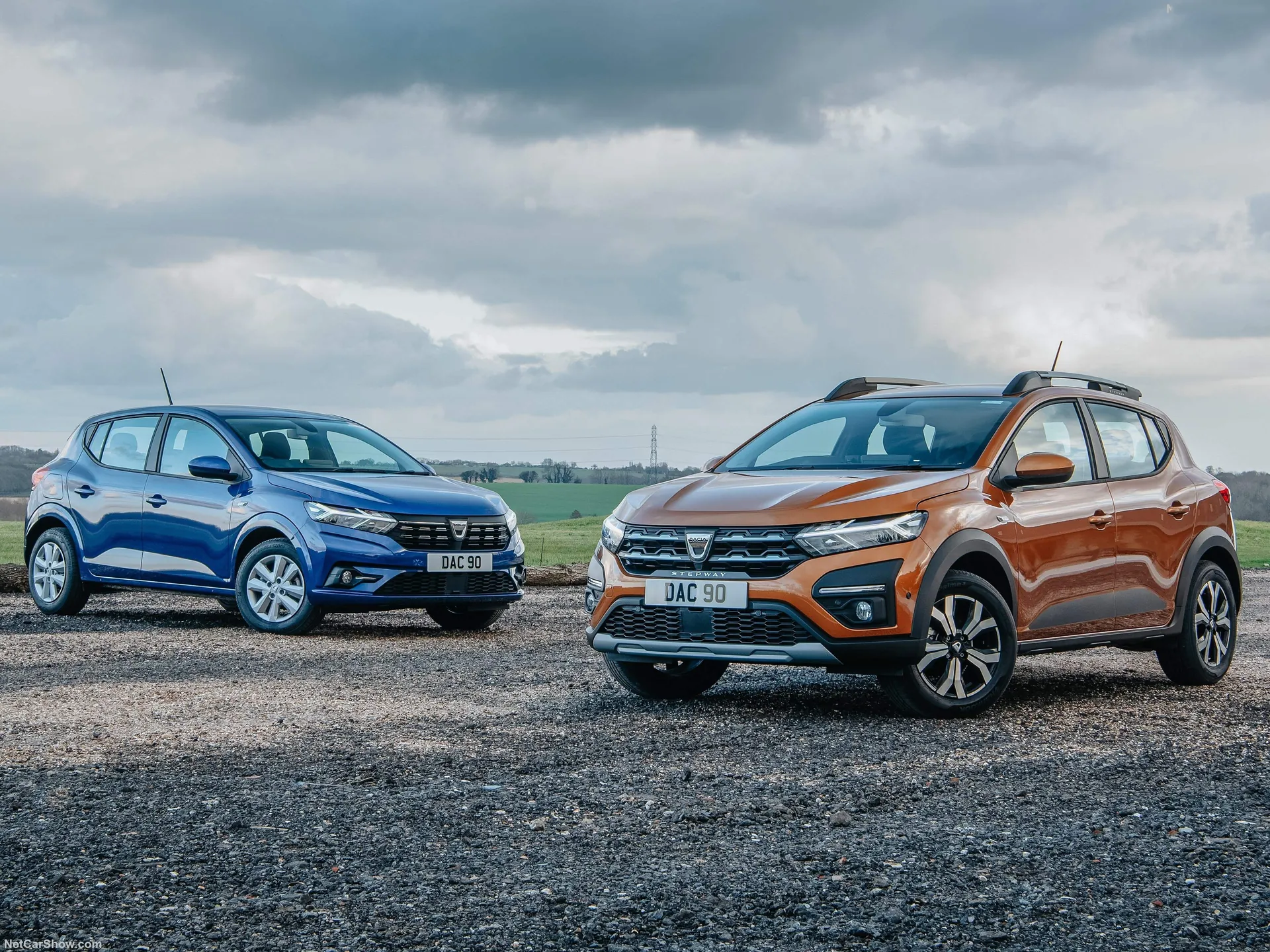 Dacia Sandero Stepway [UK] (2021) – skupinový snímek