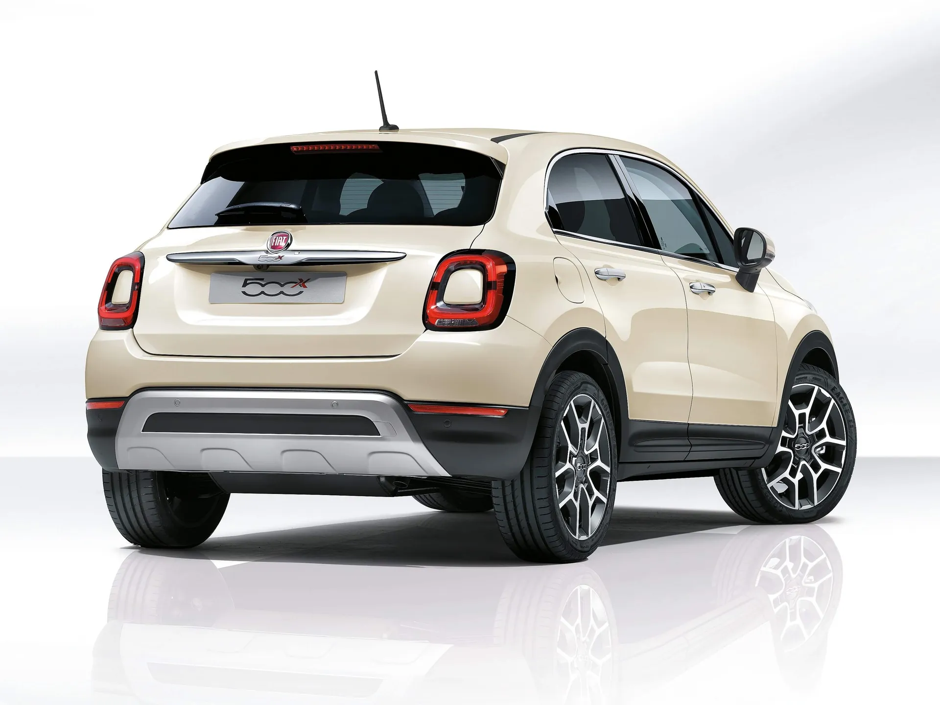 Fiat 500X (2019) – zadní tříčtvrteční pohled