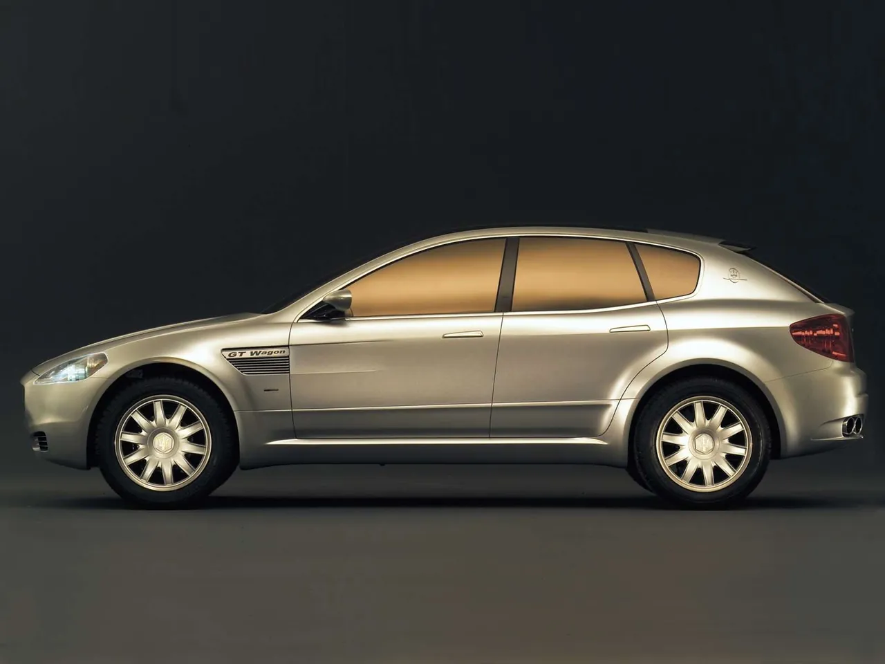 Maserati Kubang Concept Car (2003) – boční profil
