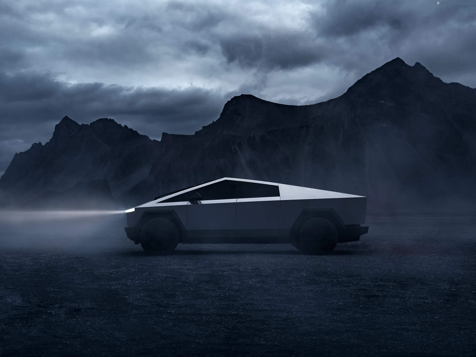 Tesla Cybertruck (2025) – boční profil