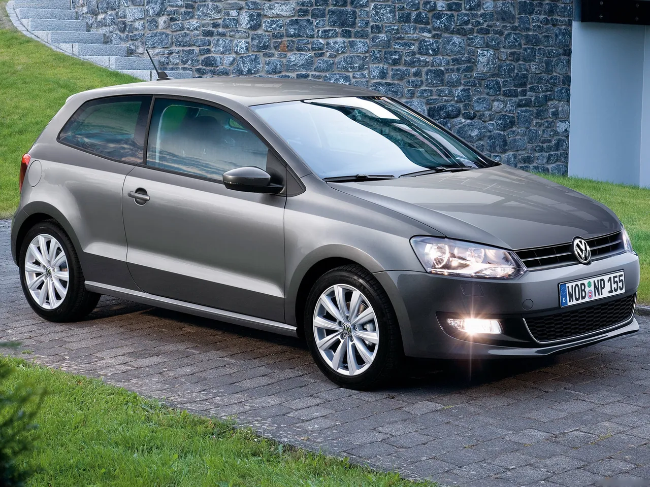 Volkswagen Polo 3-Door (2010)