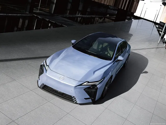 Lexus ES (2026)