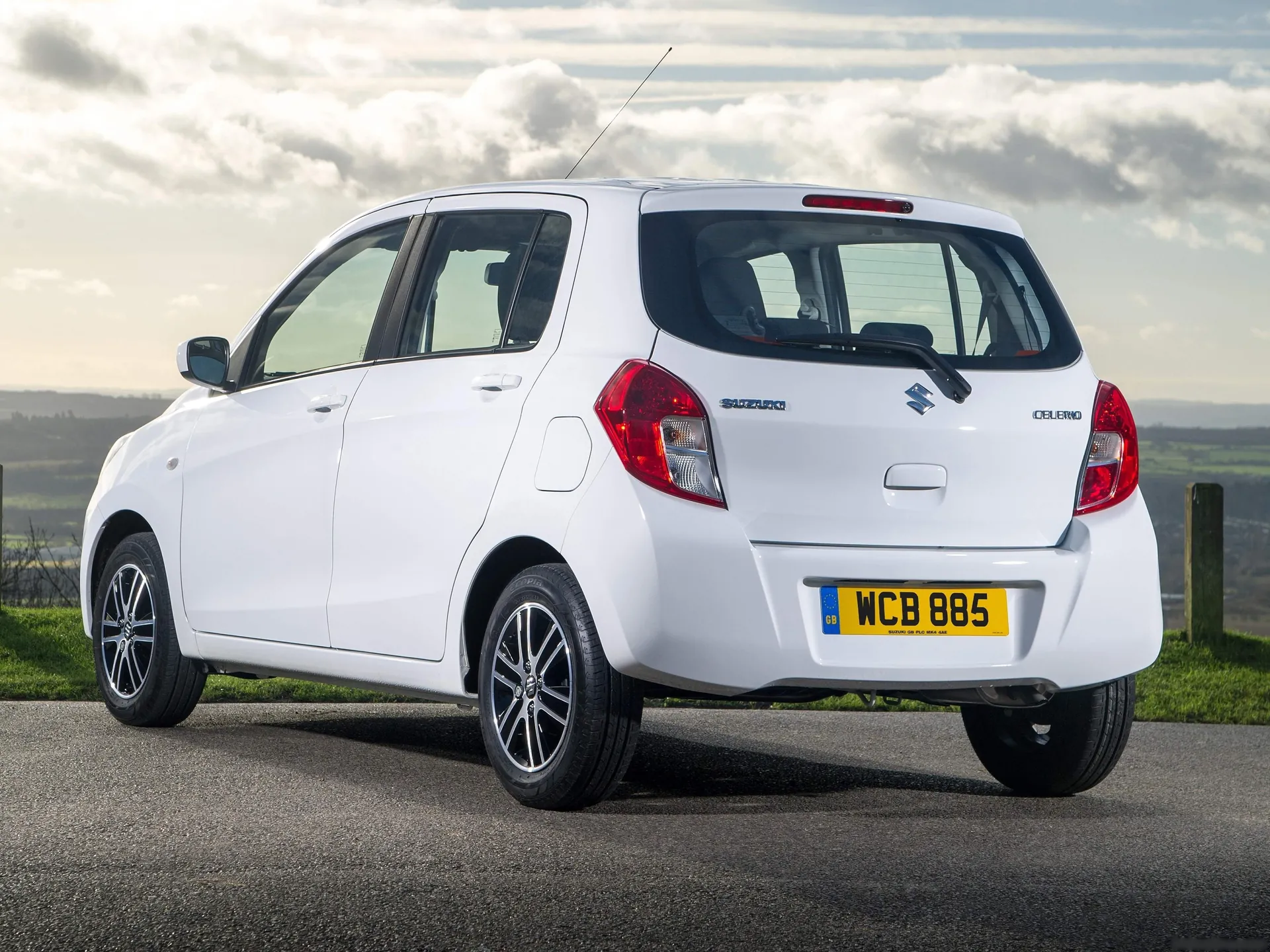 Suzuki Celerio (2015) – zadní tříčtvrteční pohled
