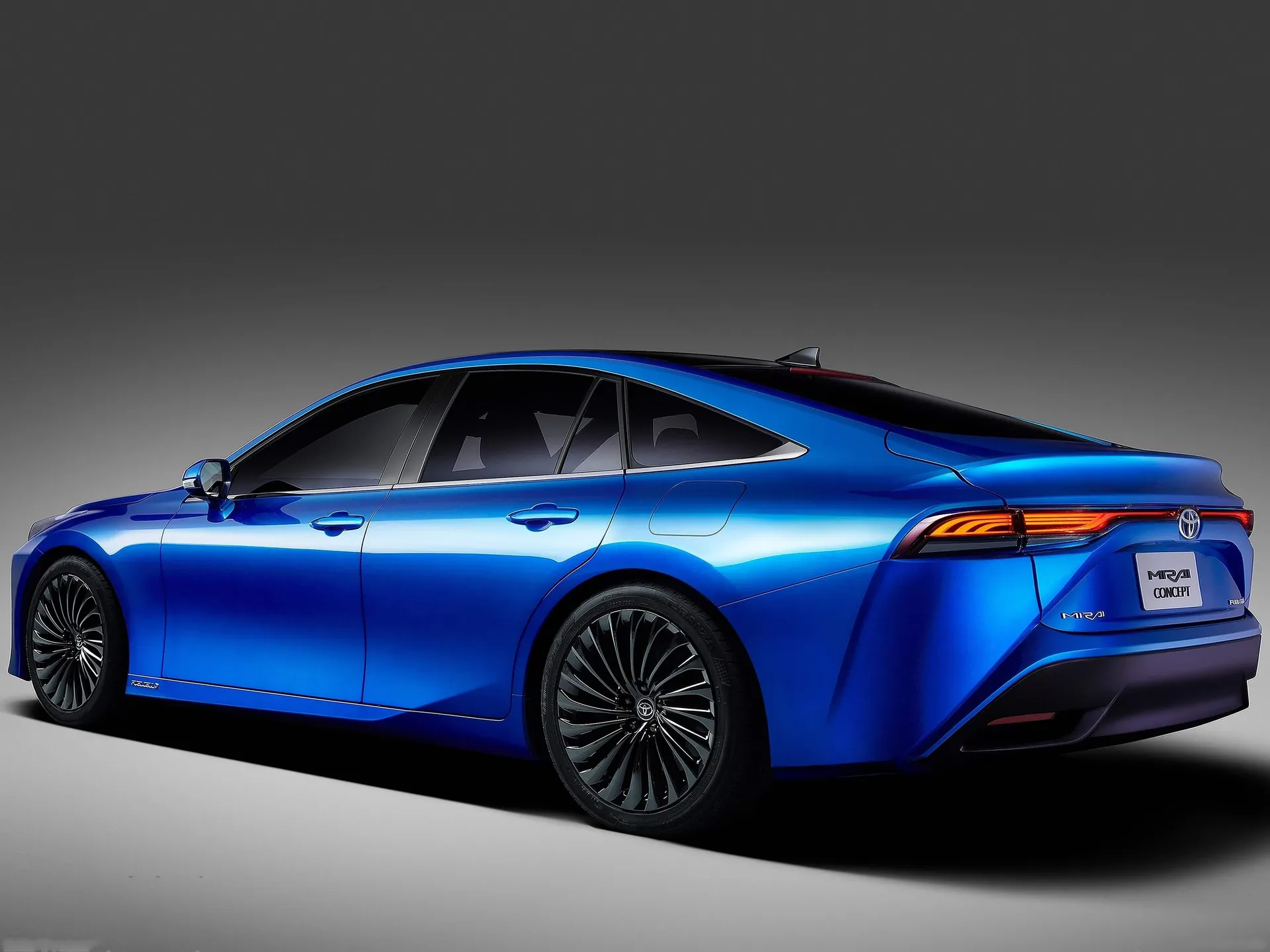 Toyota Mirai Concept (2019) – zadní tříčtvrteční pohled