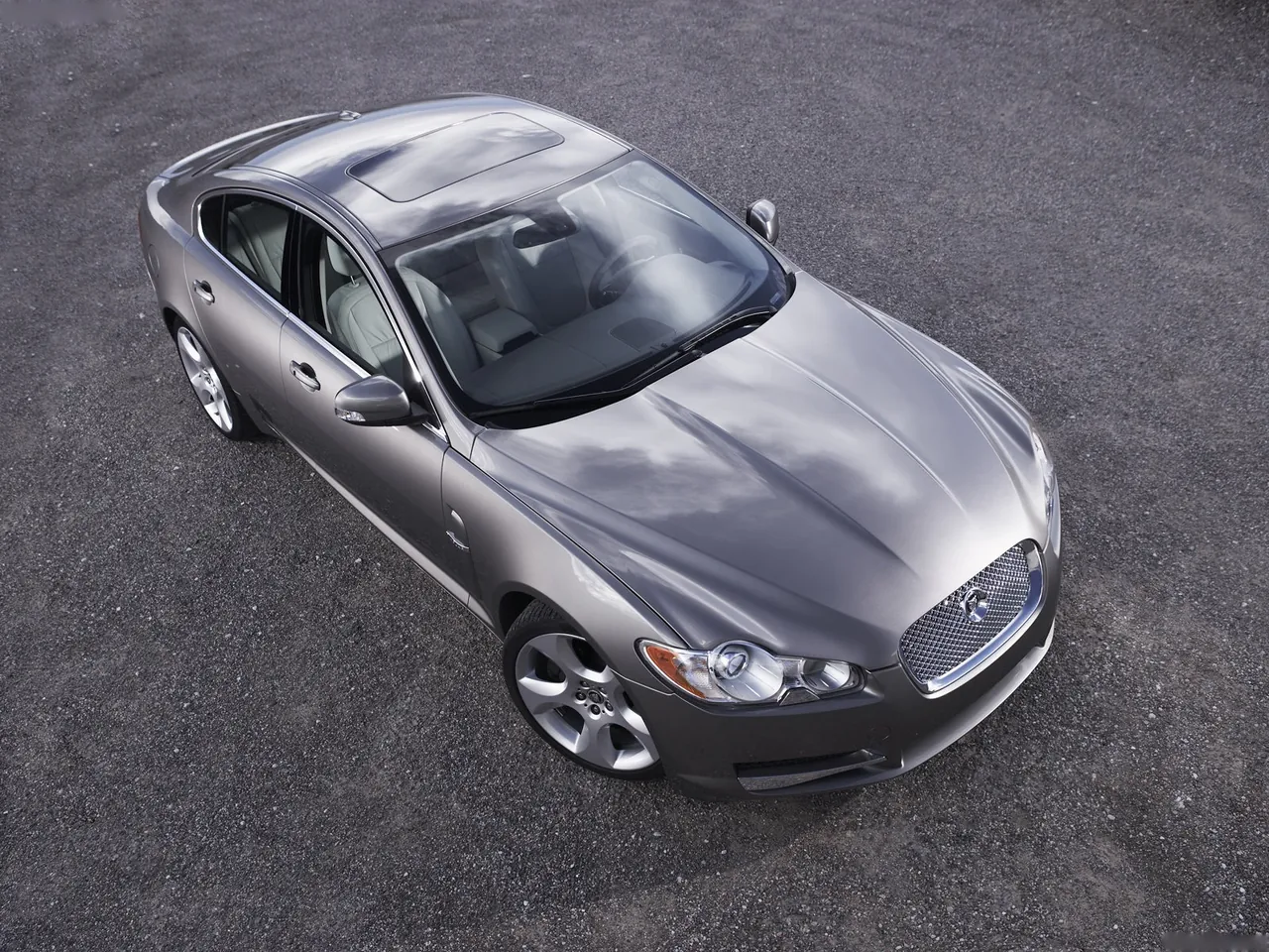 Jaguar XF (2009)