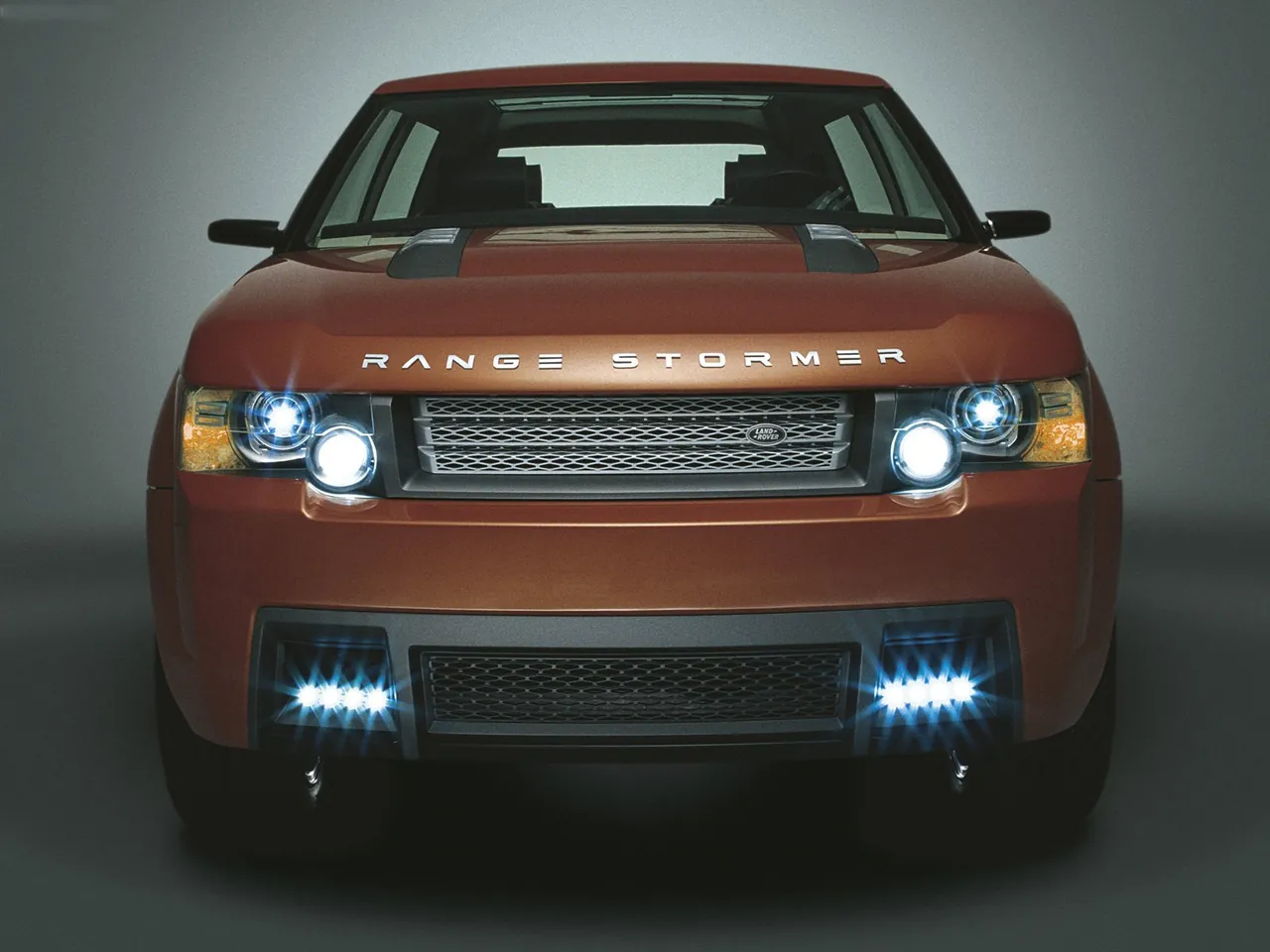 Land Rover Range Stormer Concept (2004) - Front