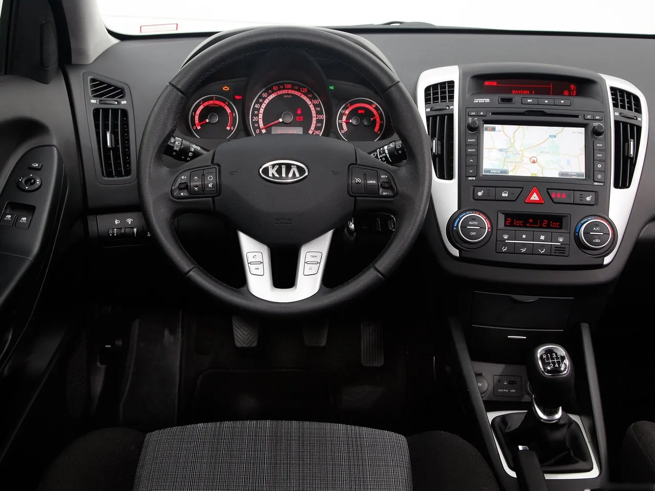 Kia Pro Ceed (2011) – interiér