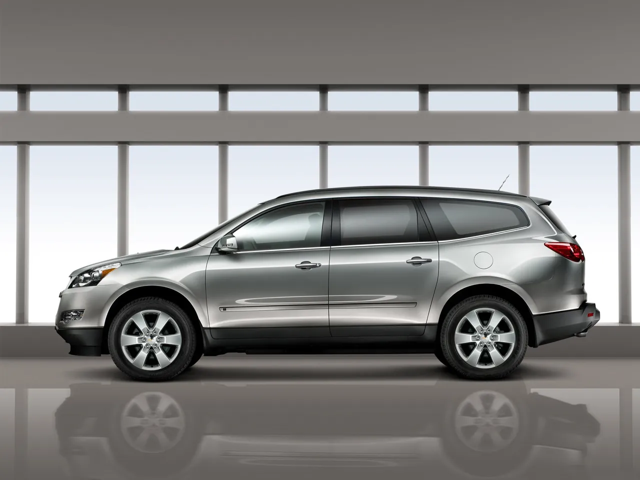 Chevrolet Traverse (2009) – boční profil