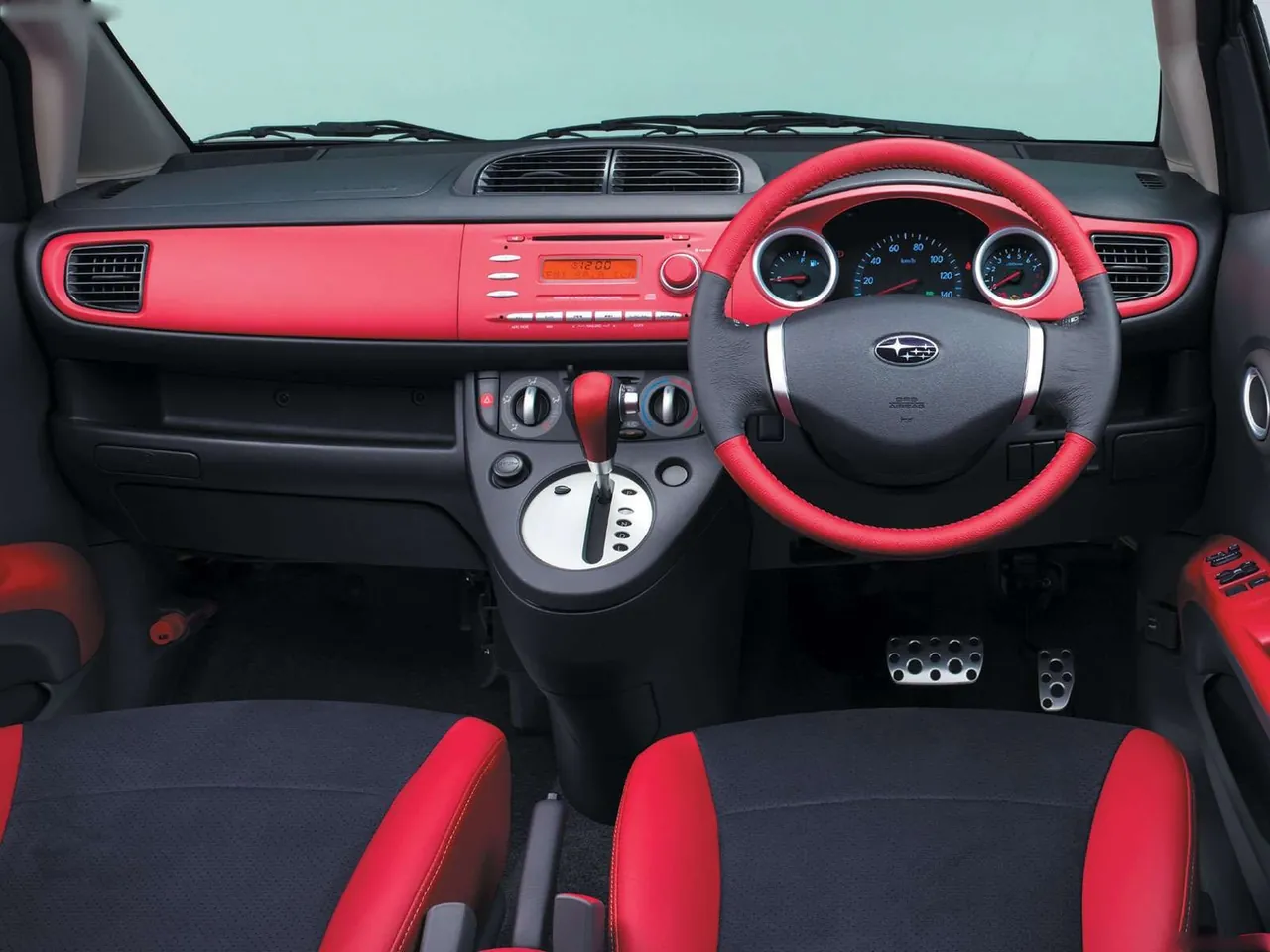 Subaru R1 (2005) – interiér