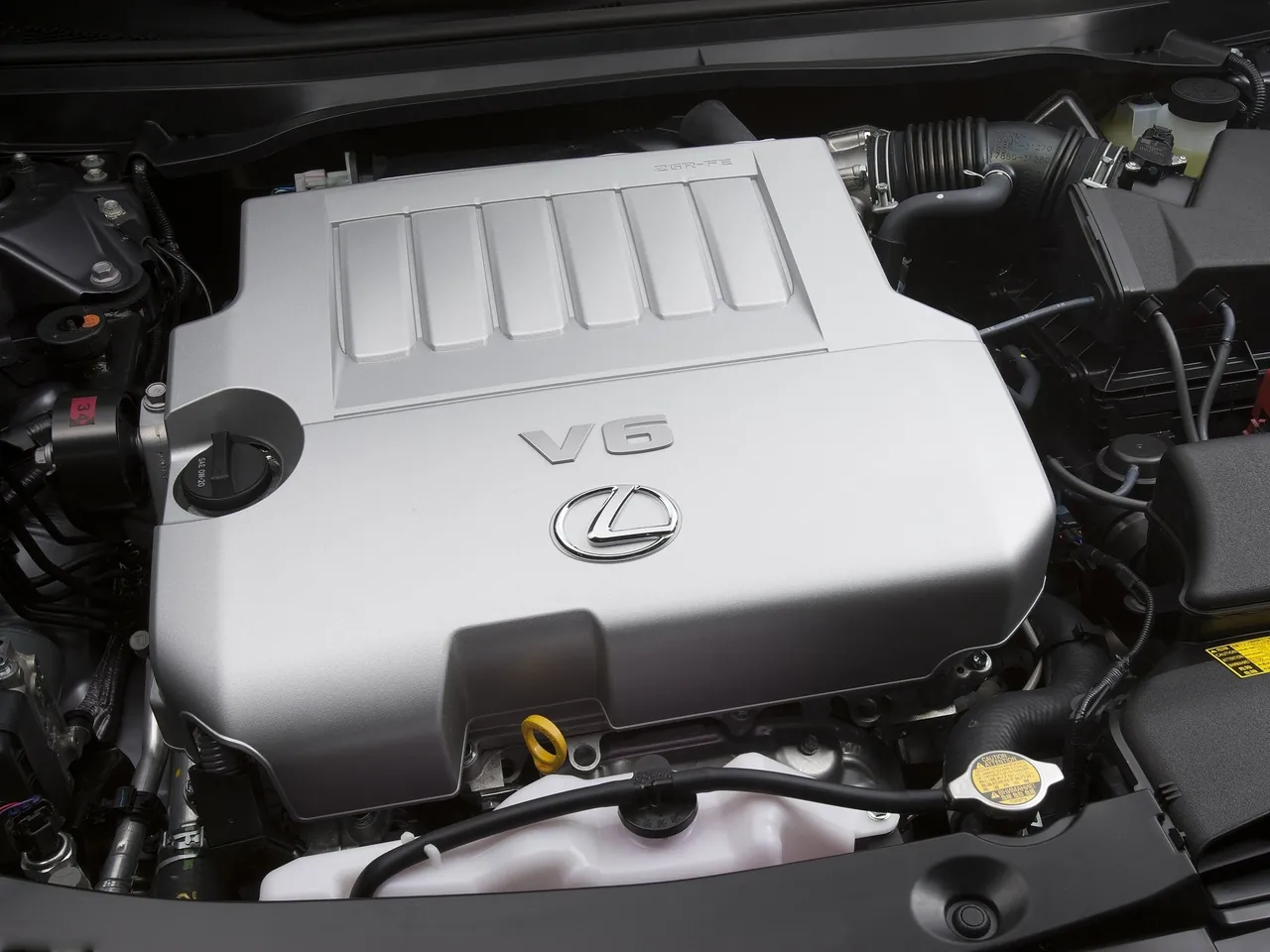Lexus ES350 (2013) – motorový prostor