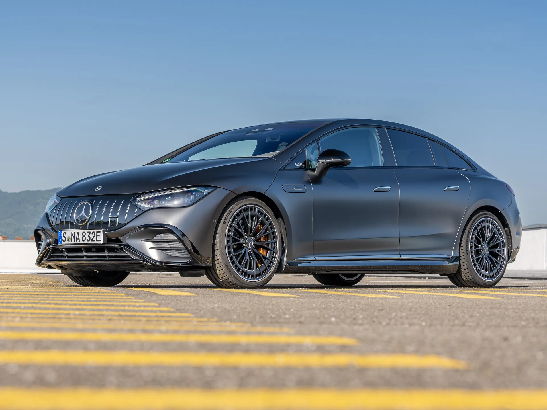 Mercedes-Benz EQE 53 AMG (2023)
