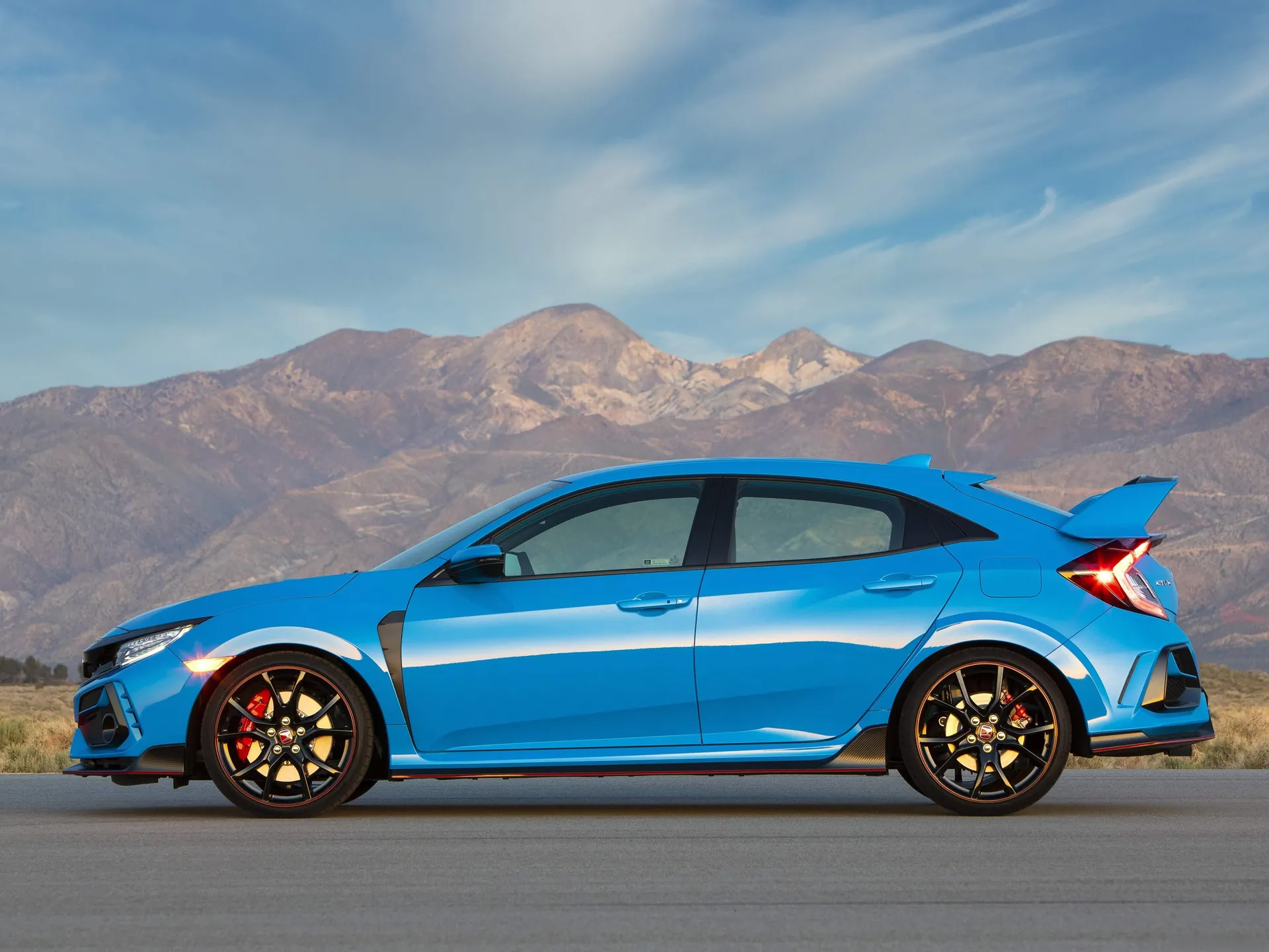 Honda Civic Type R (2020) – boční profil