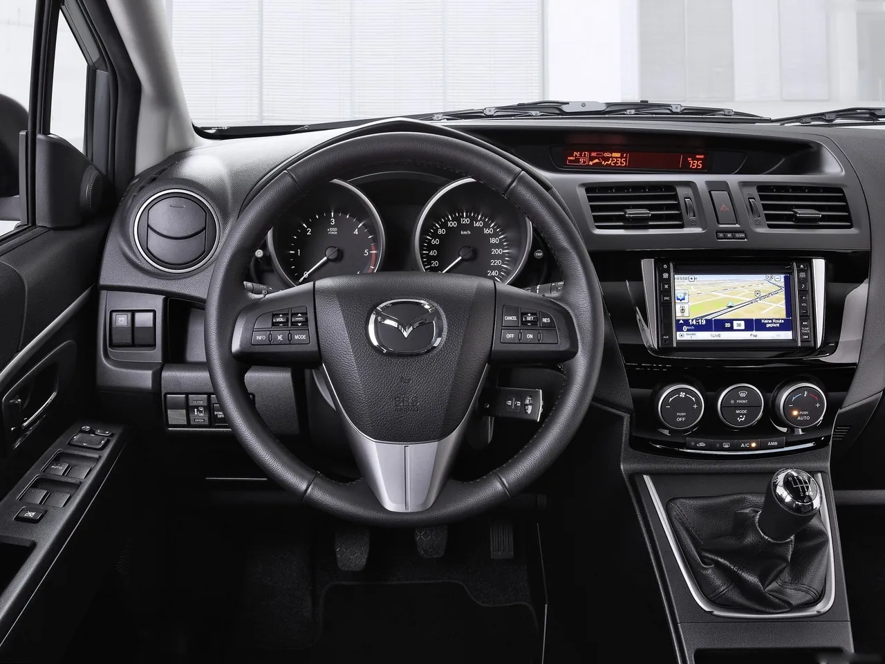 Mazda 5 (2013) – interiér