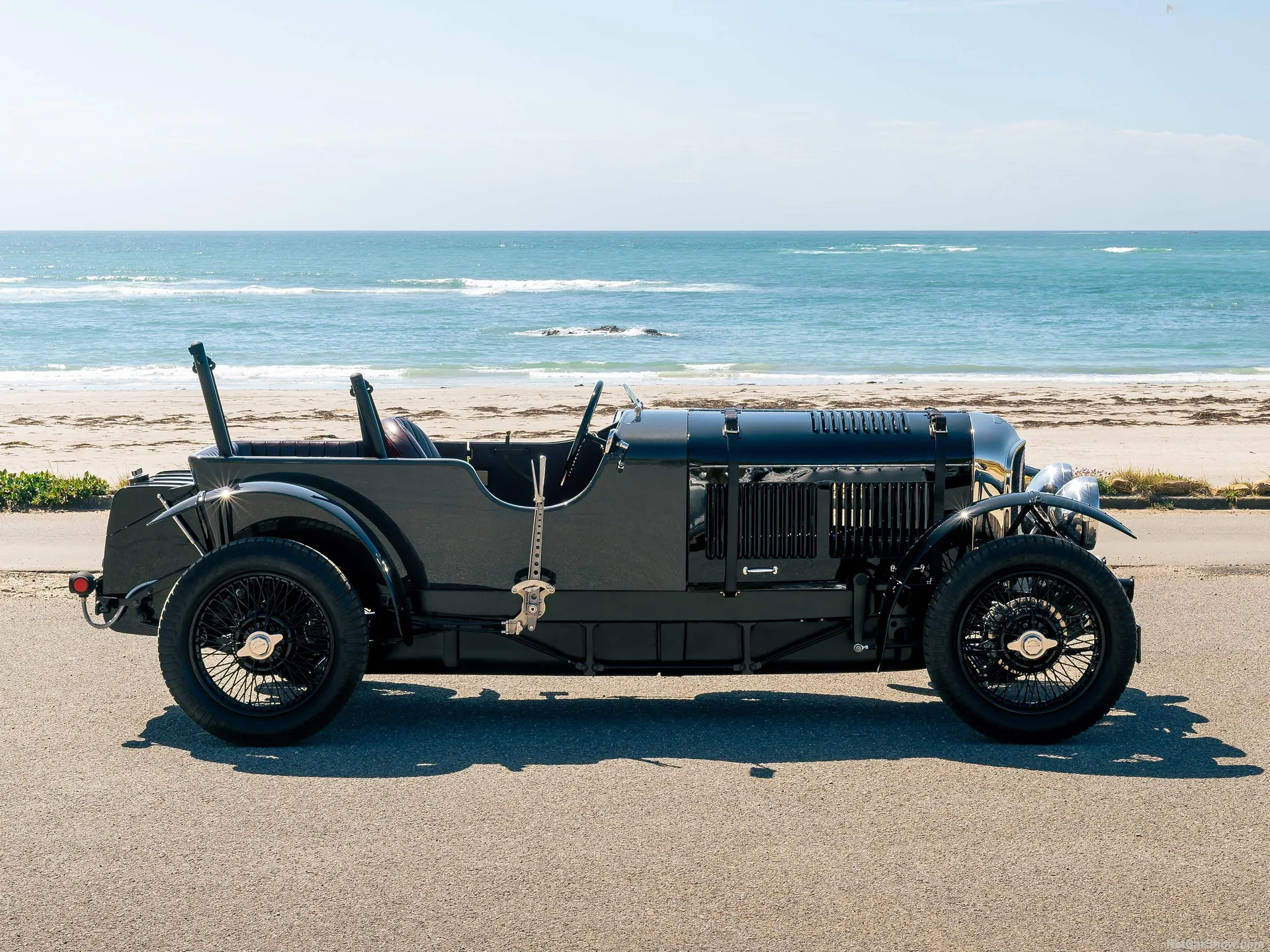 Bentley Blower Jnr (2024) – boční profil
