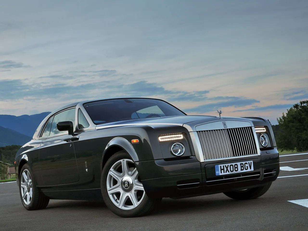 Rolls-Royce Phantom Coupe (2009)