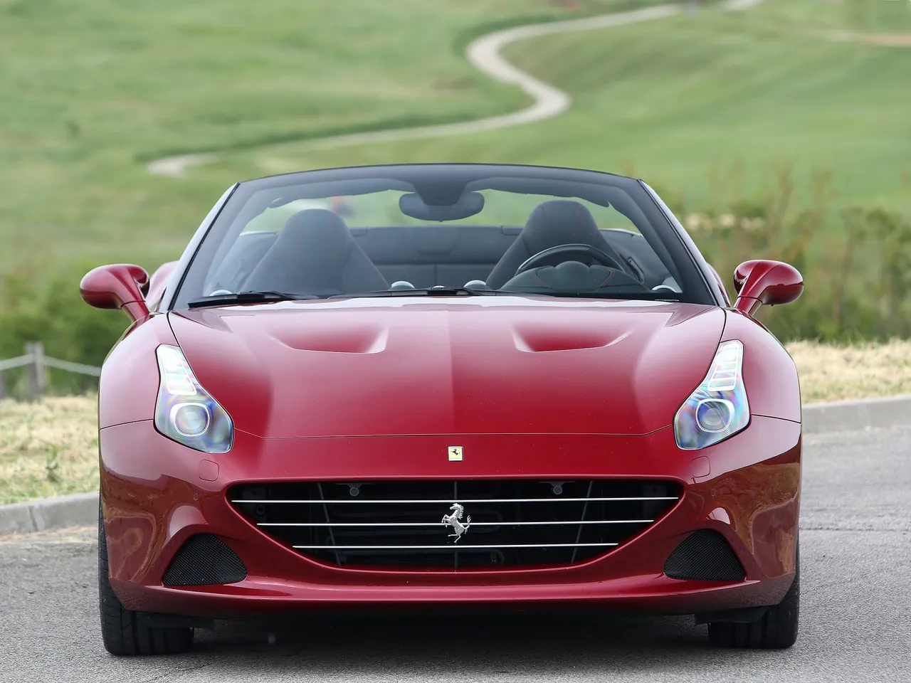 Ferrari California T (2015) - Front