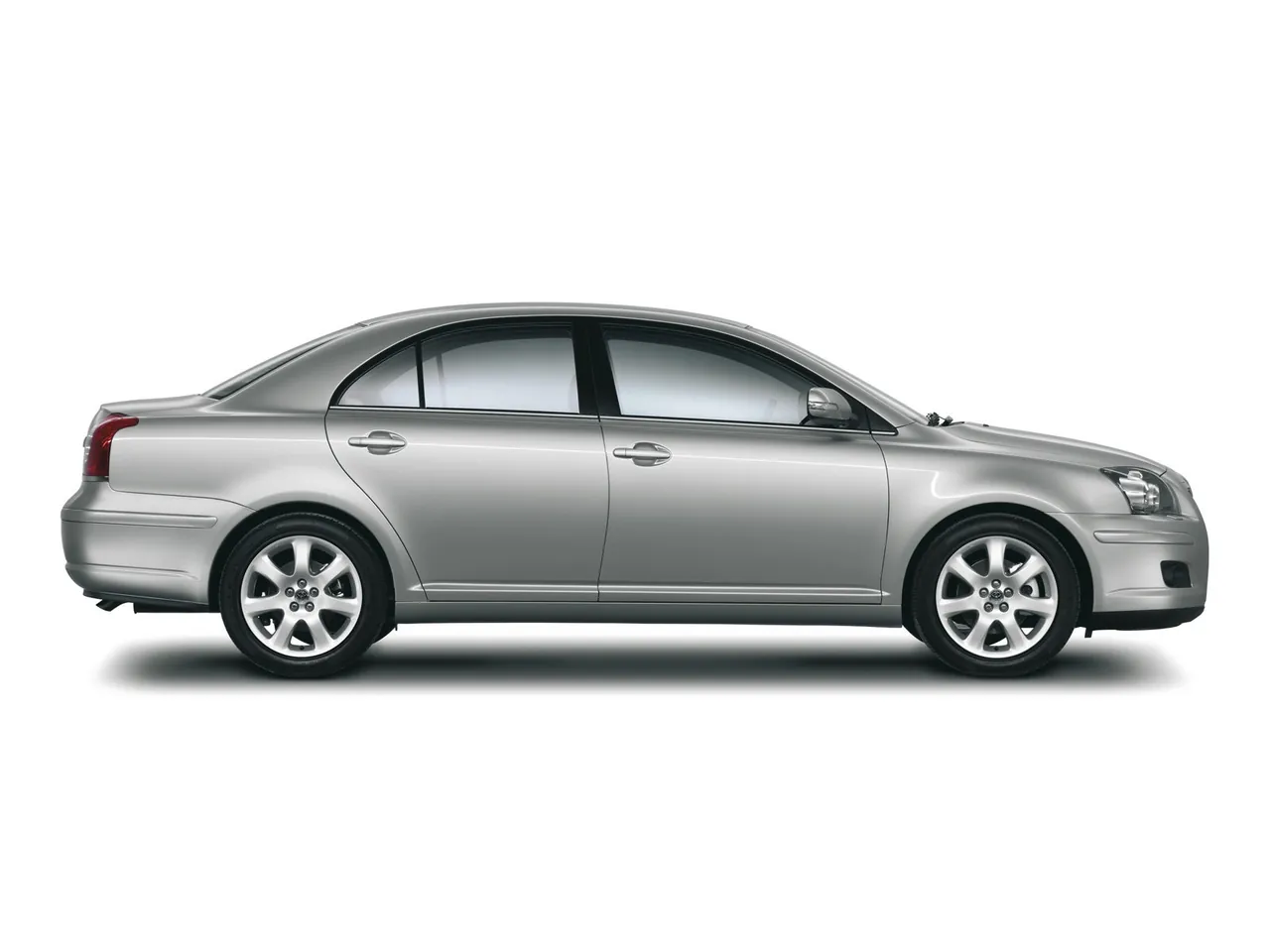 Toyota Avensis (2007) - Side Profile