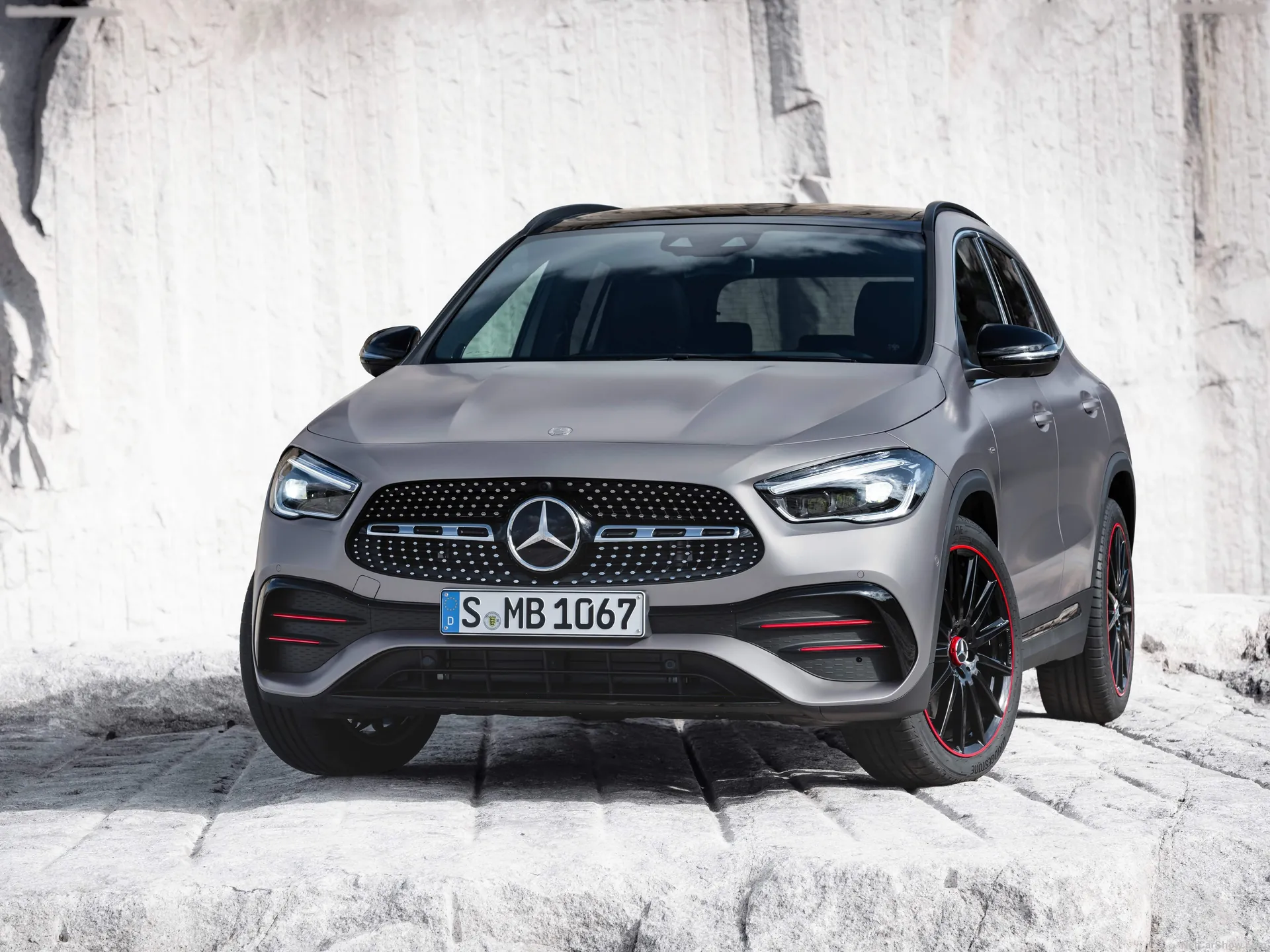 Mercedes-Benz GLA (2021)